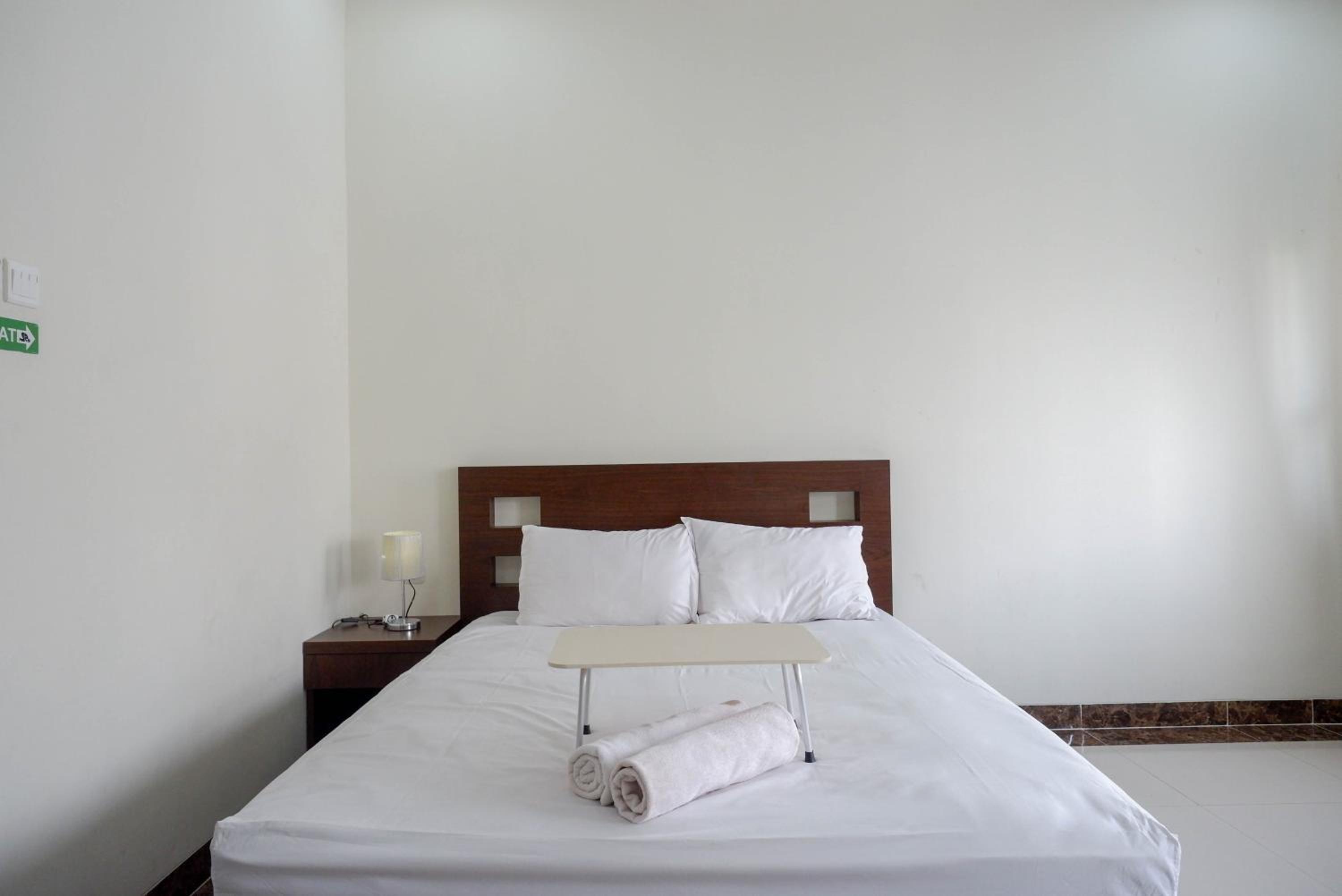 Deluxe Room - Photo 16