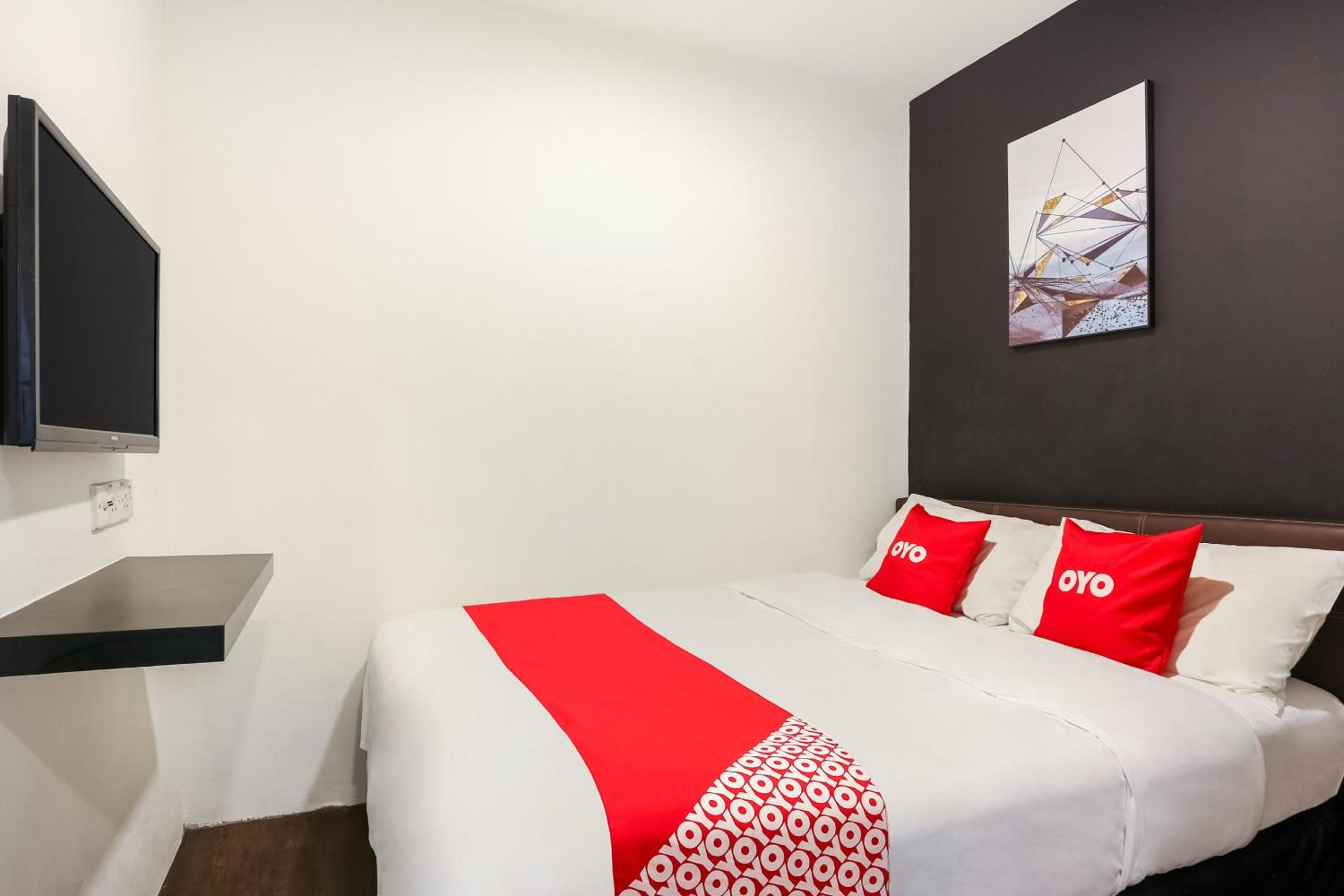Standard Queen Room - Photo 4