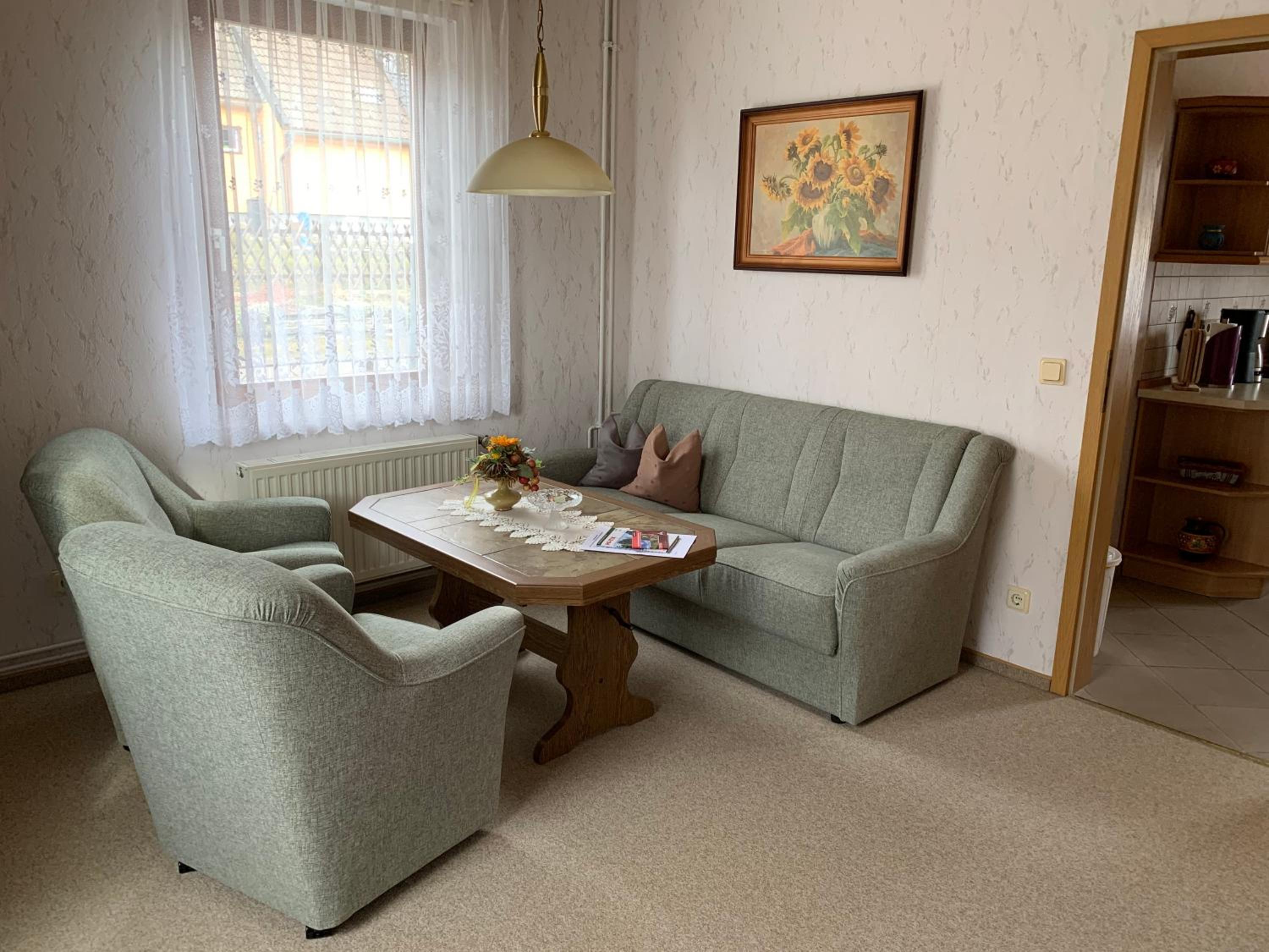 One-Bedroom Apartment photo 1