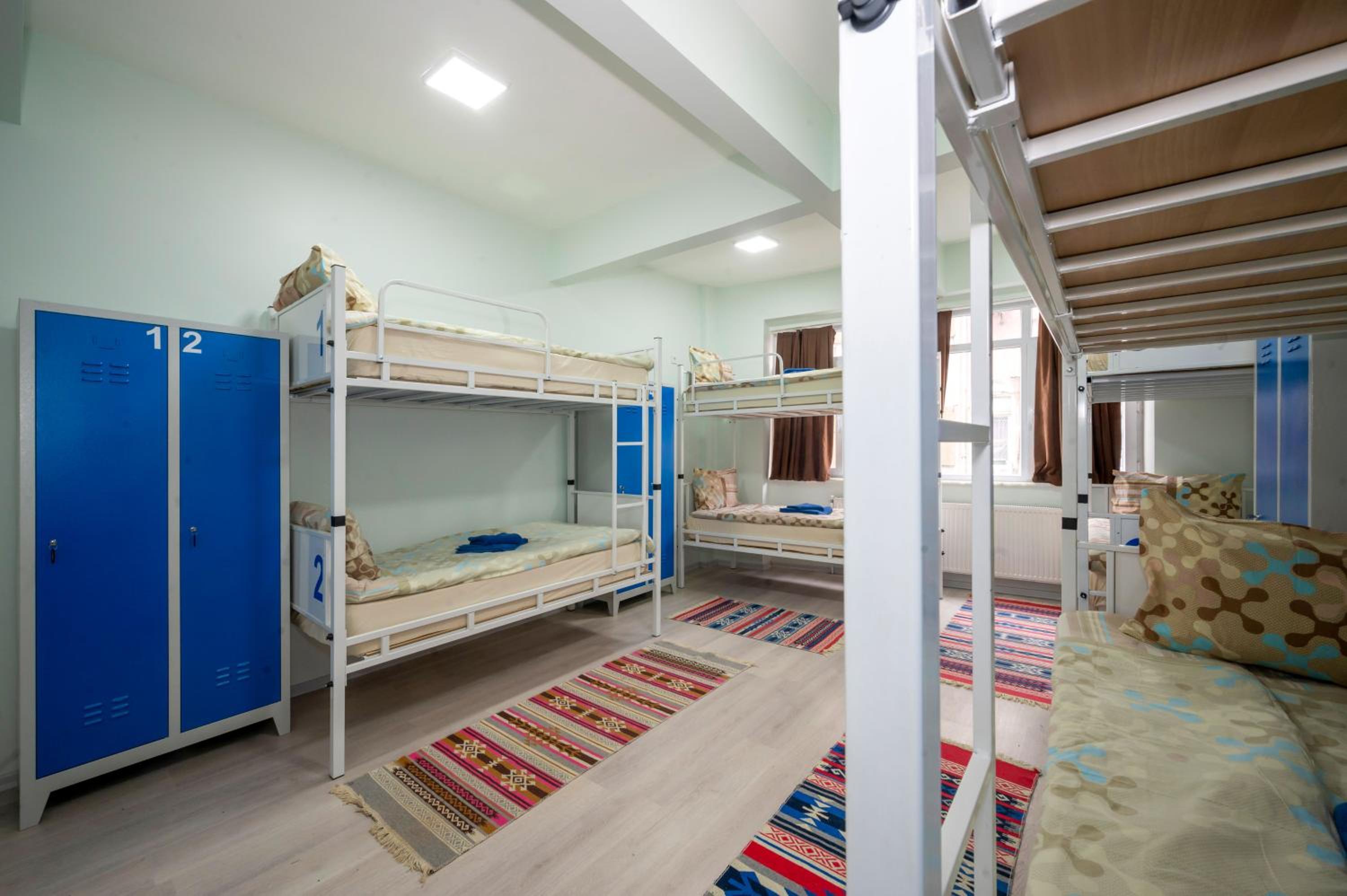 8-Bed Female Dormitory Room photo 1