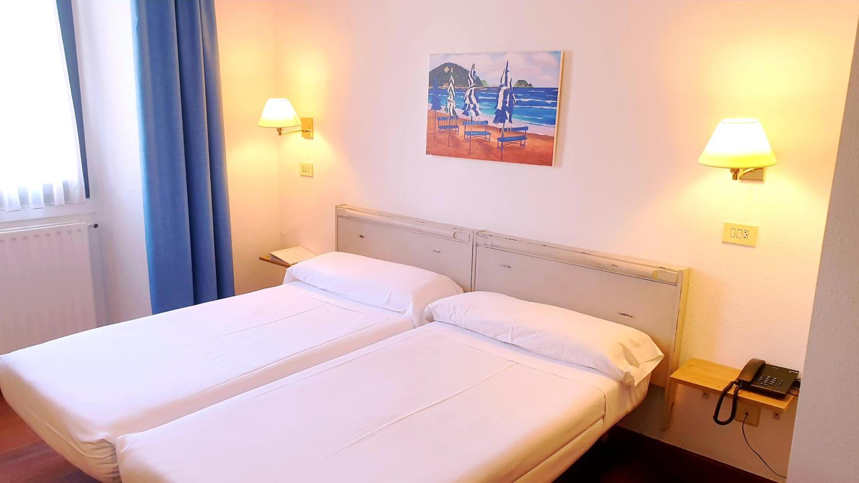 Double or Twin Room - Photo 1