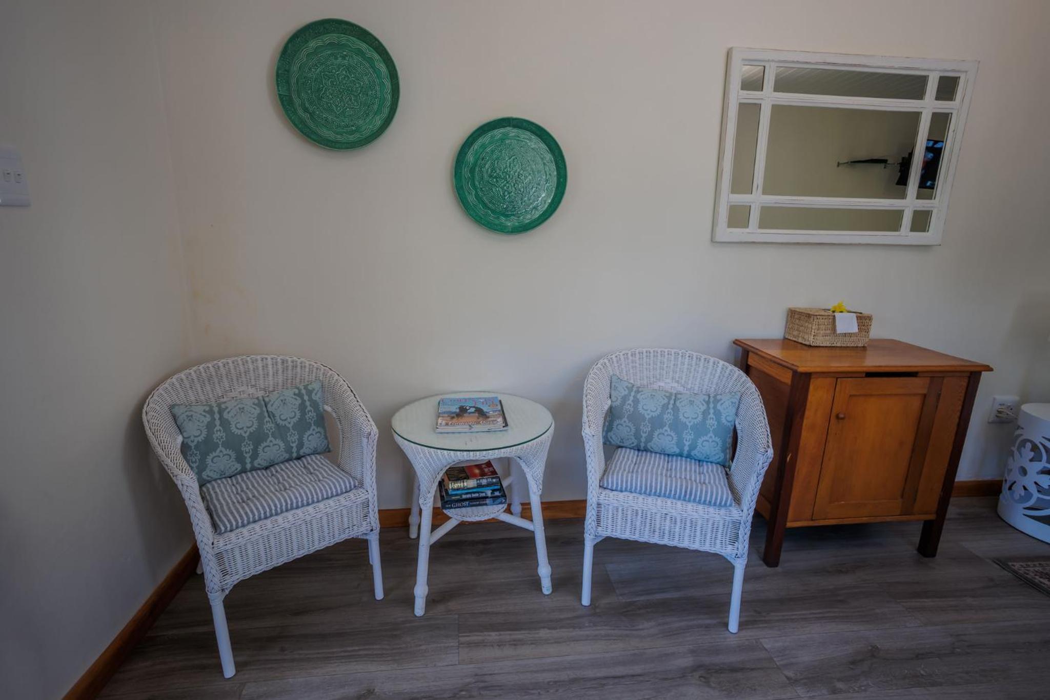 Standard Double Room - Photo 8