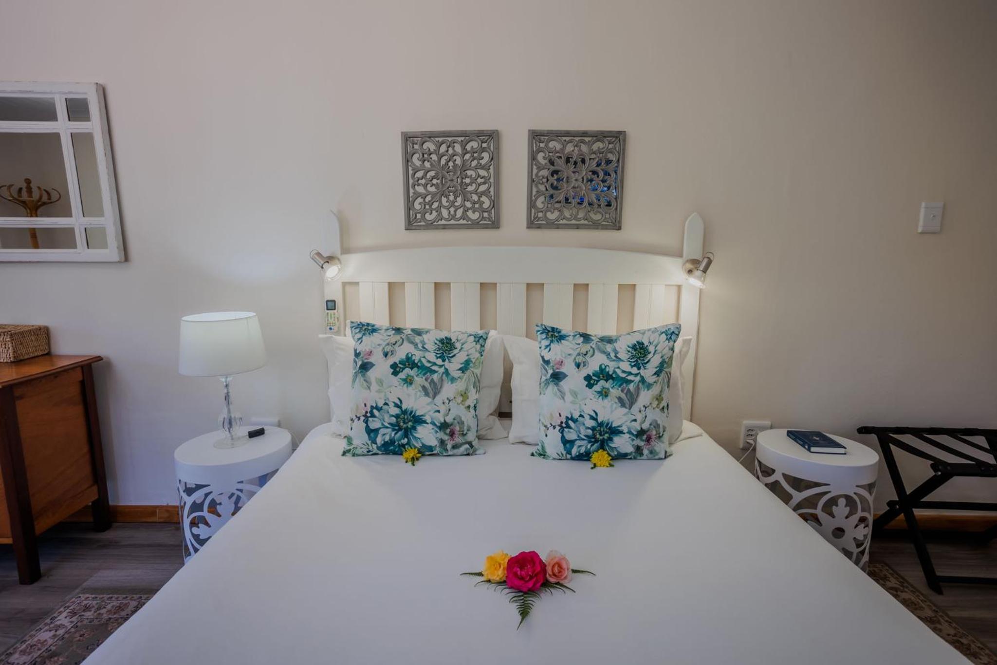 Standard Double Room - Photo 3