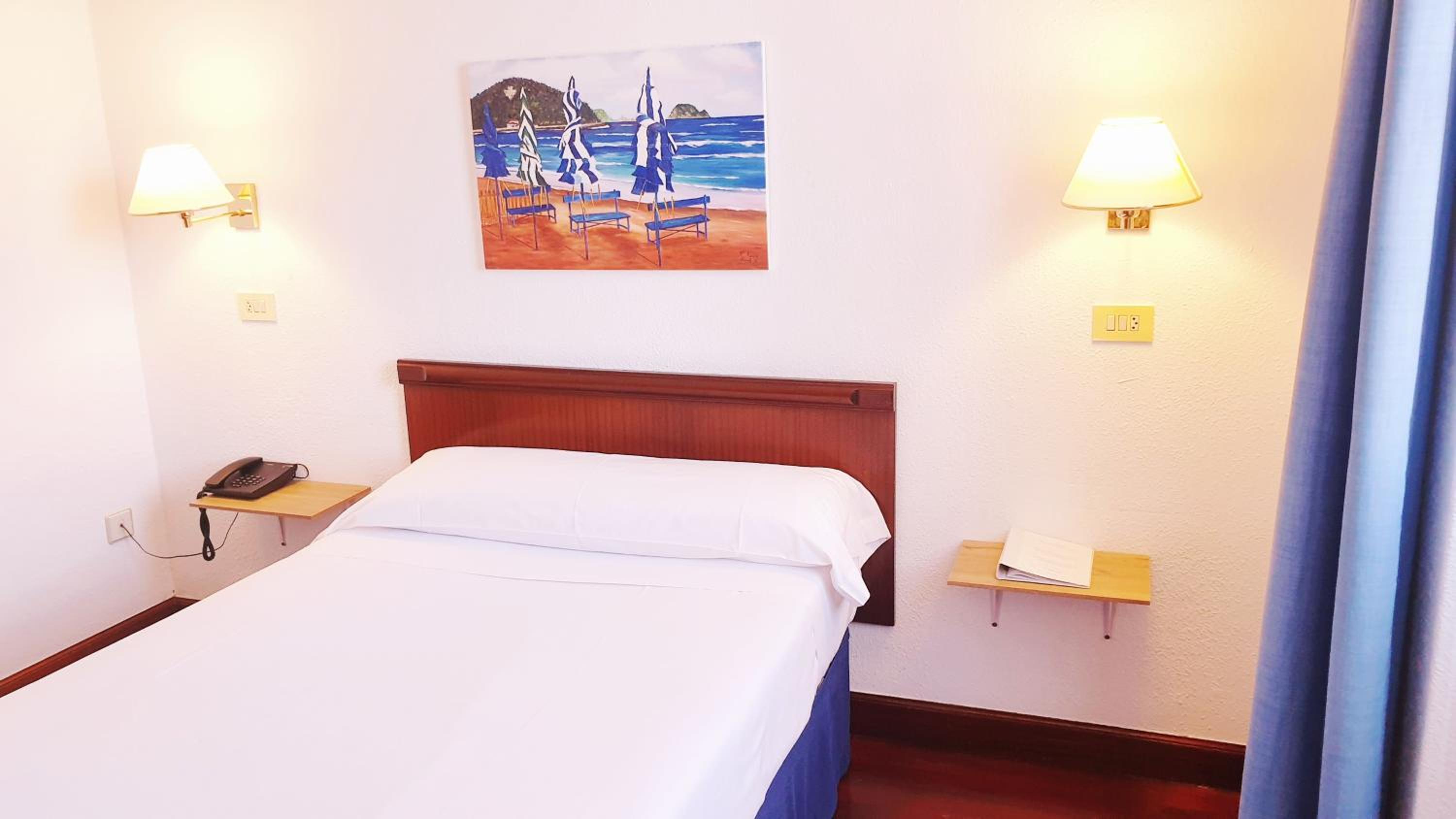Single Room photo 2