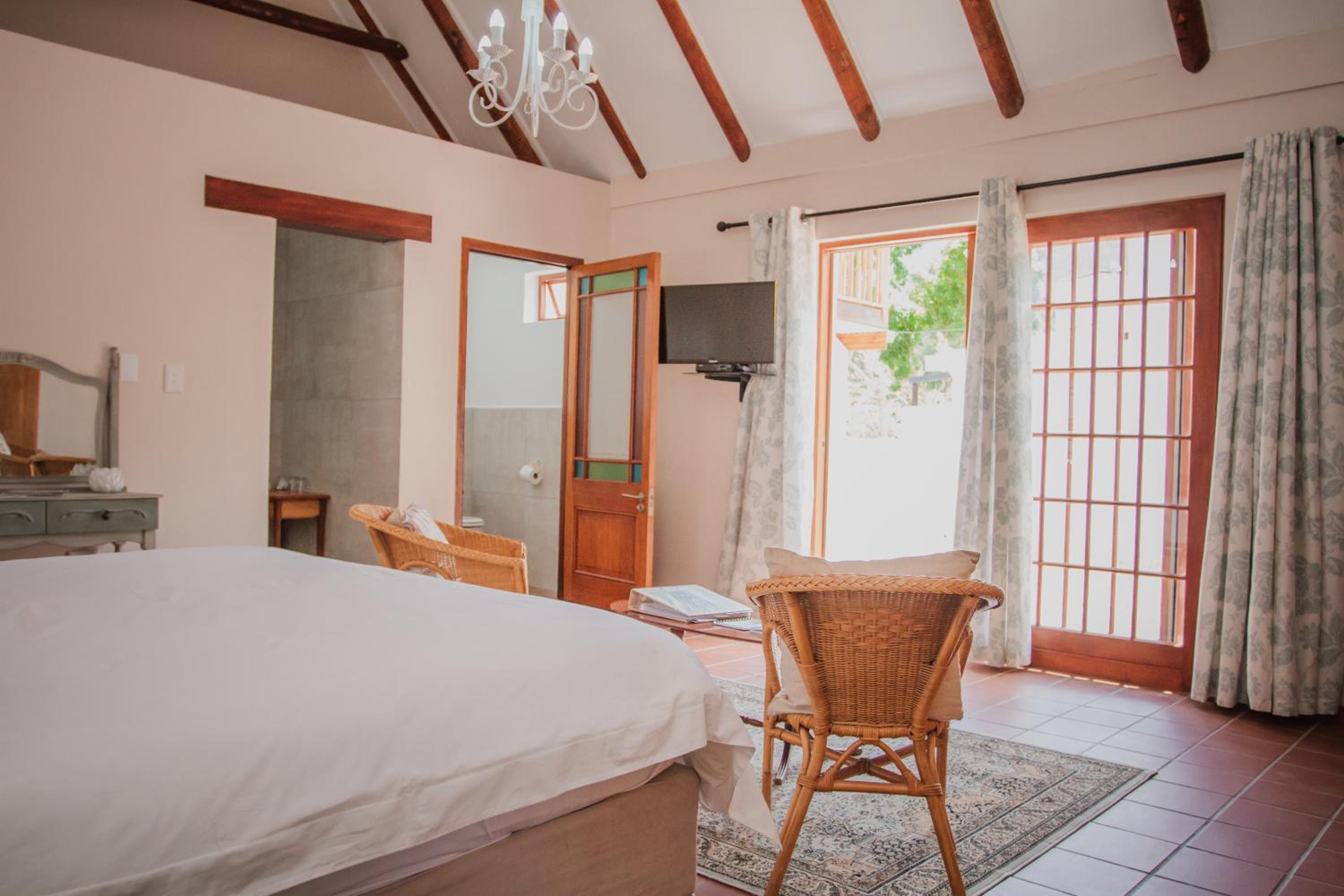Double or Twin Room - Photo 3