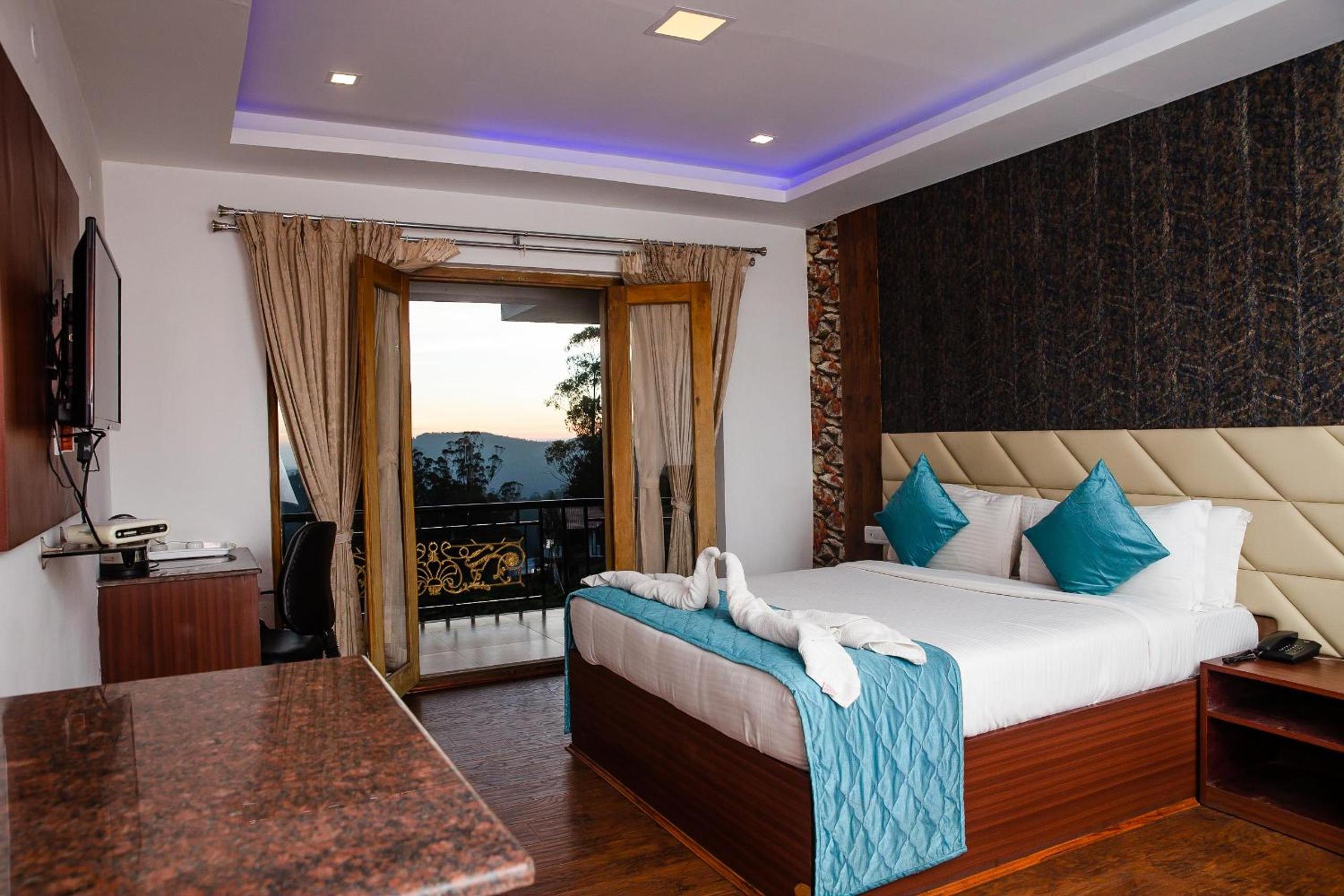 Junior Suite with Mountain View