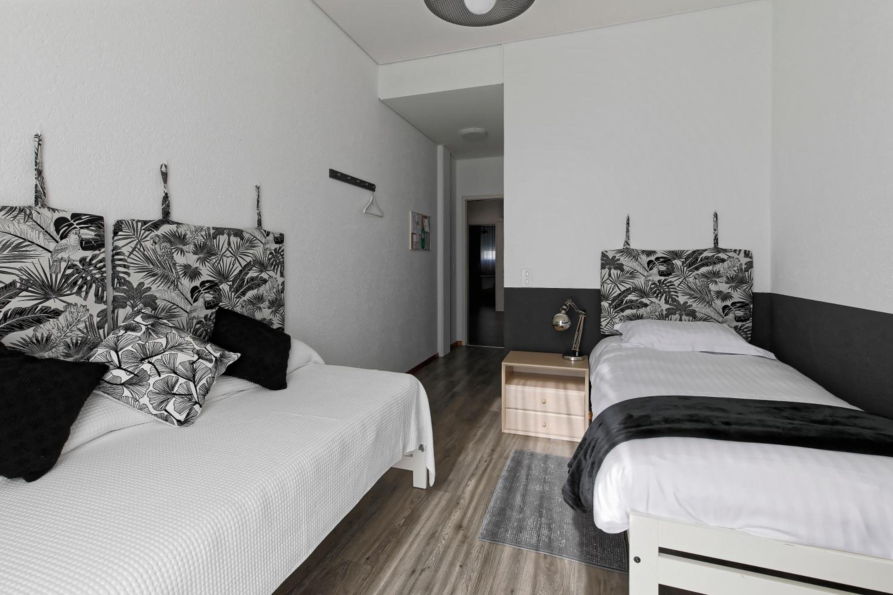 Twin Room - Photo 2