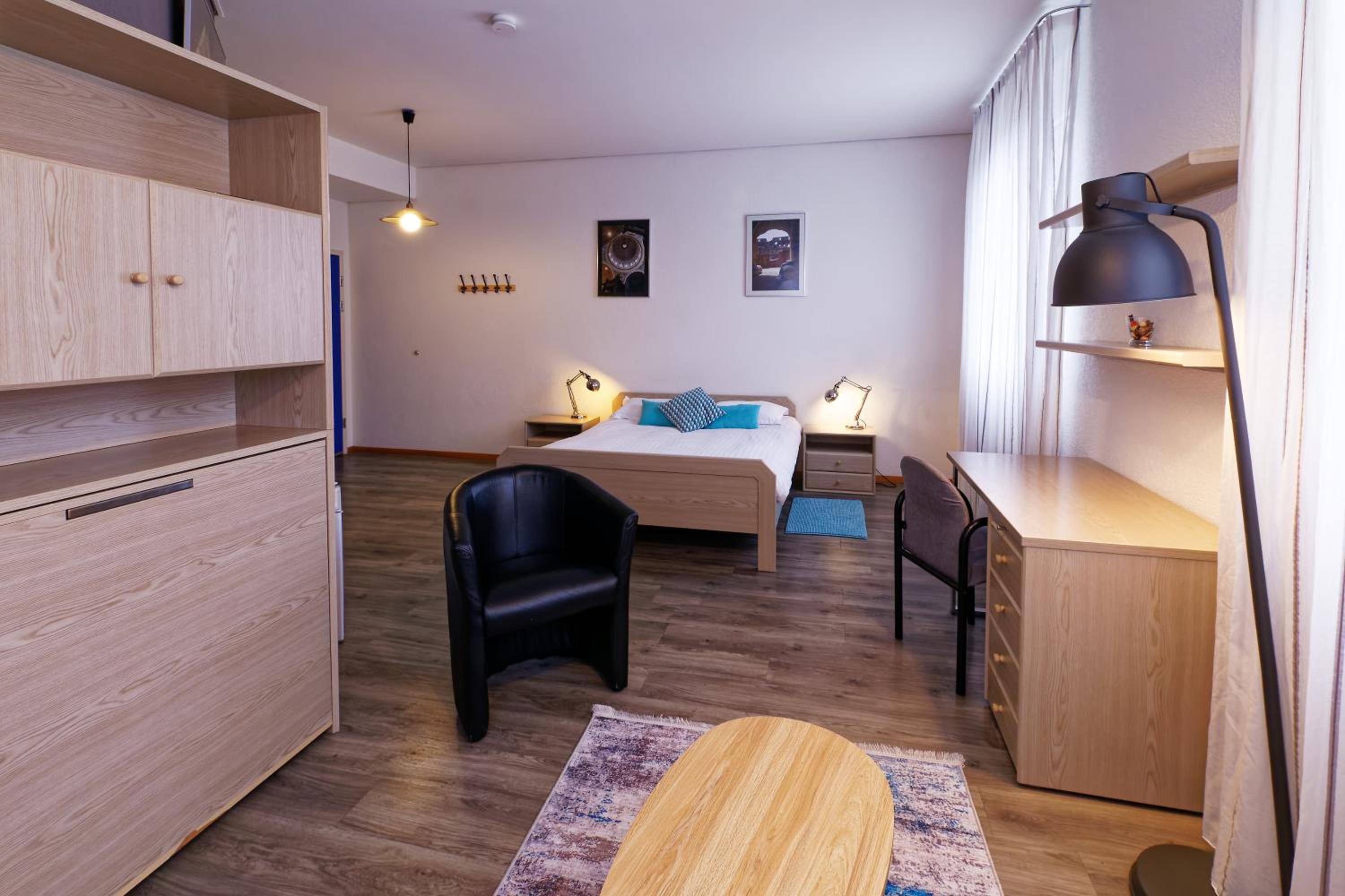 Deluxe Room - Photo 7