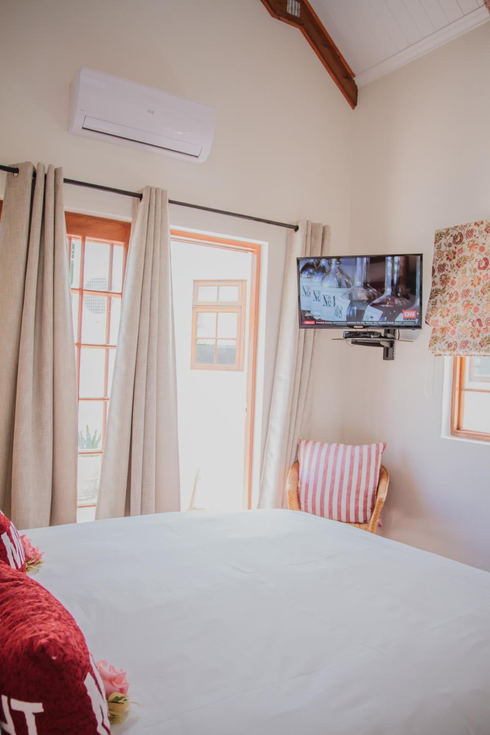 Double Room - Photo 2
