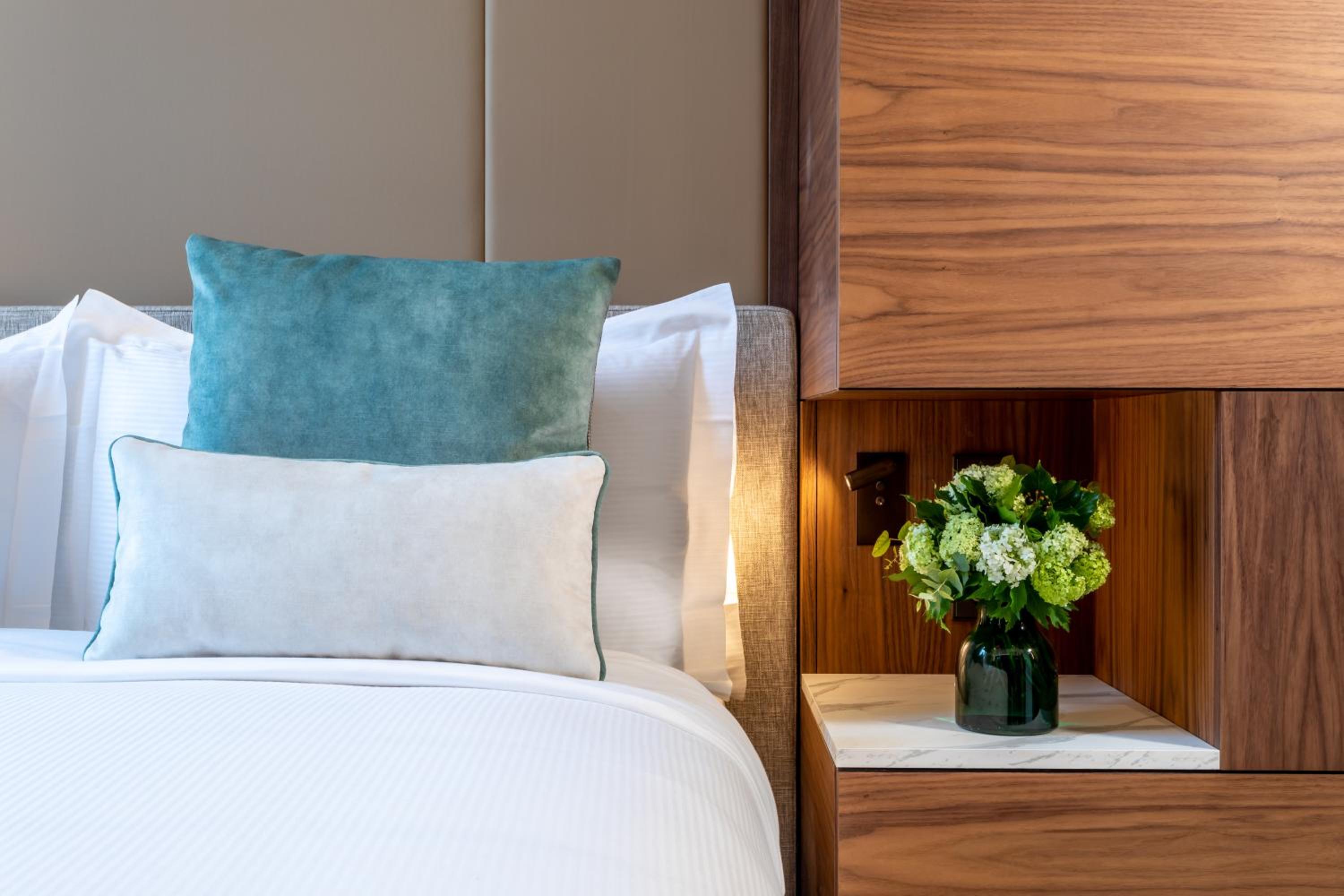 Chambre Lit Queen-Size Classique