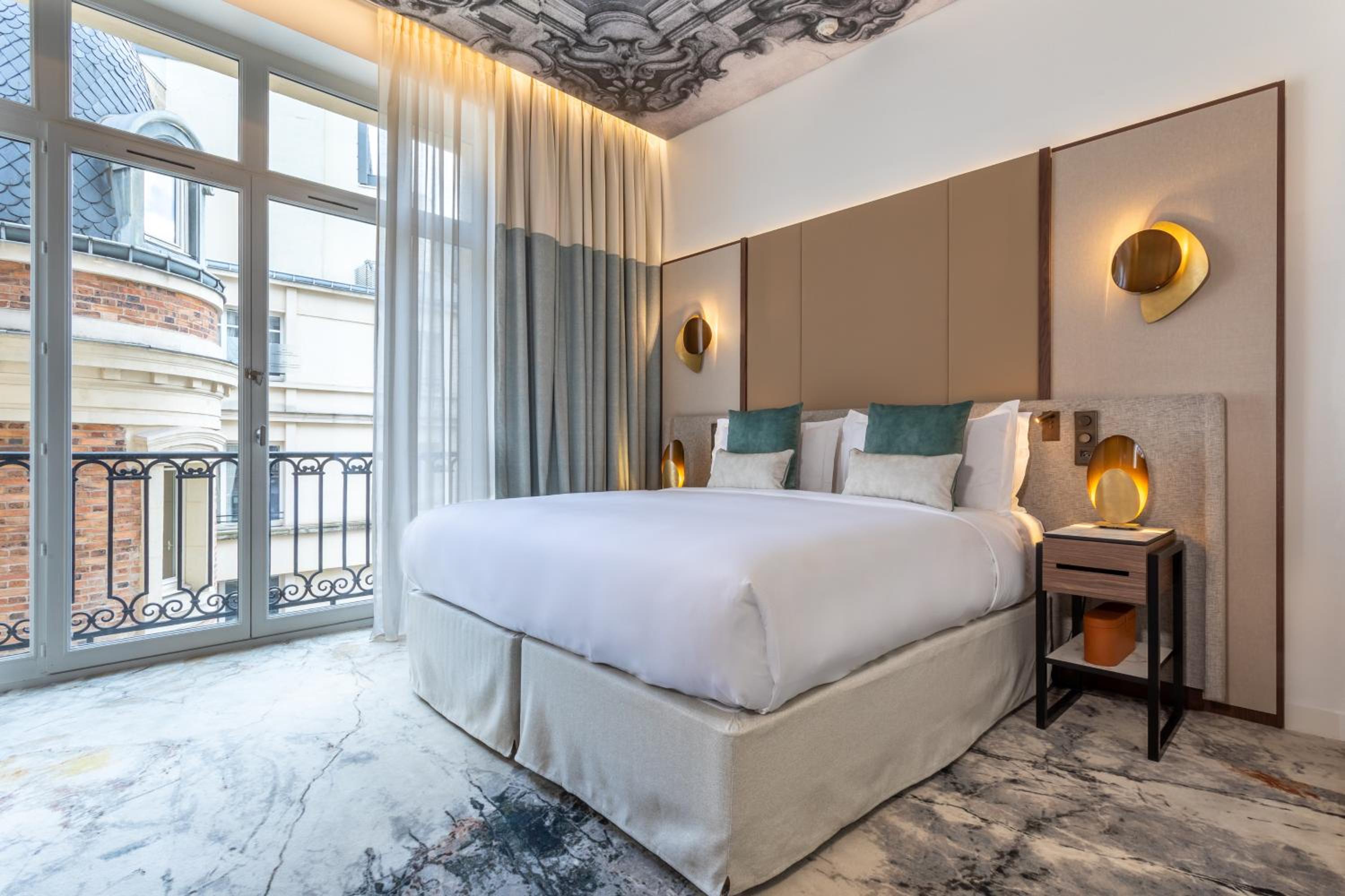 Junior King Suite with Balcony