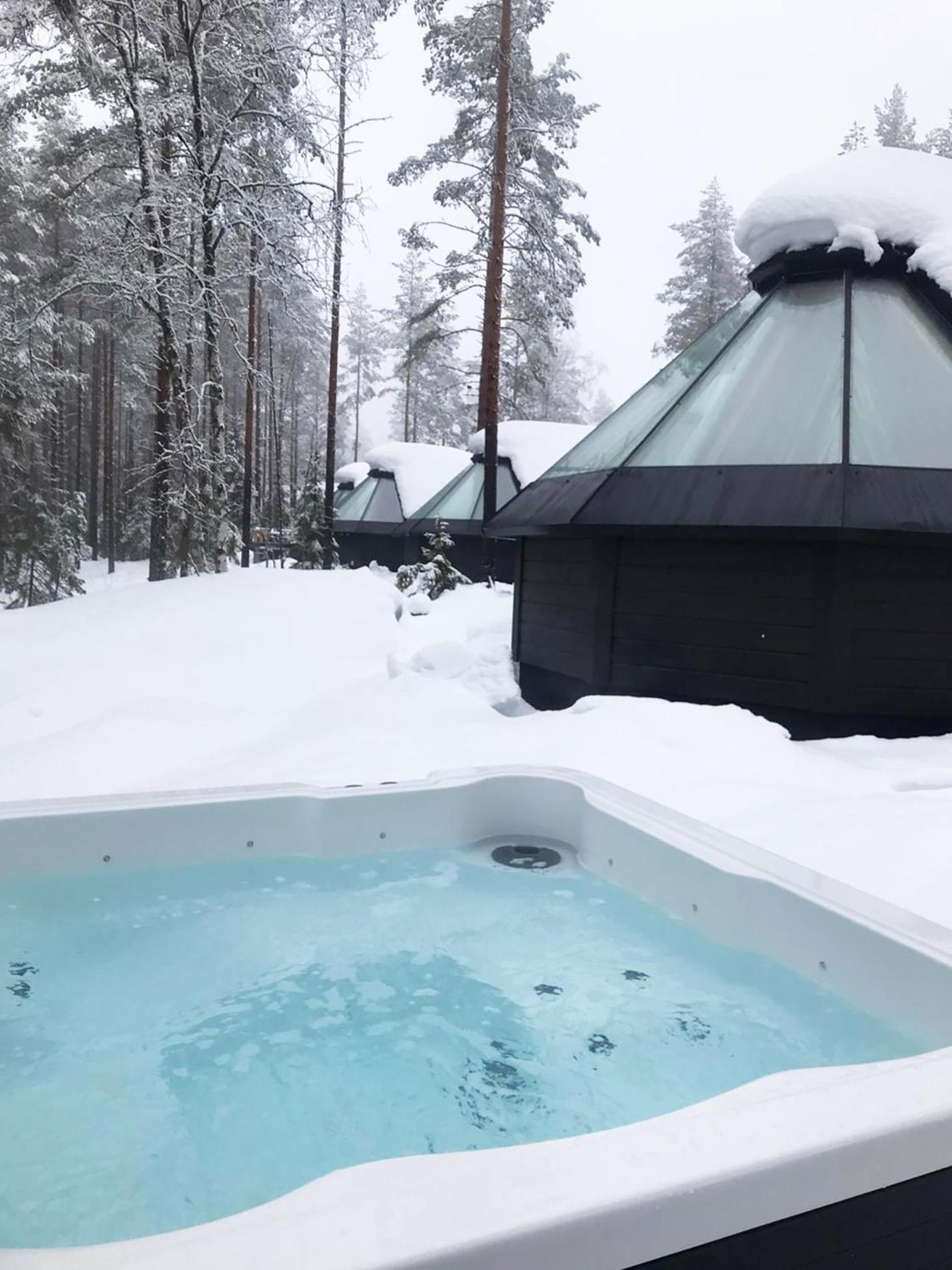 Suite with Outdoor Jacuzzi - Photo 2