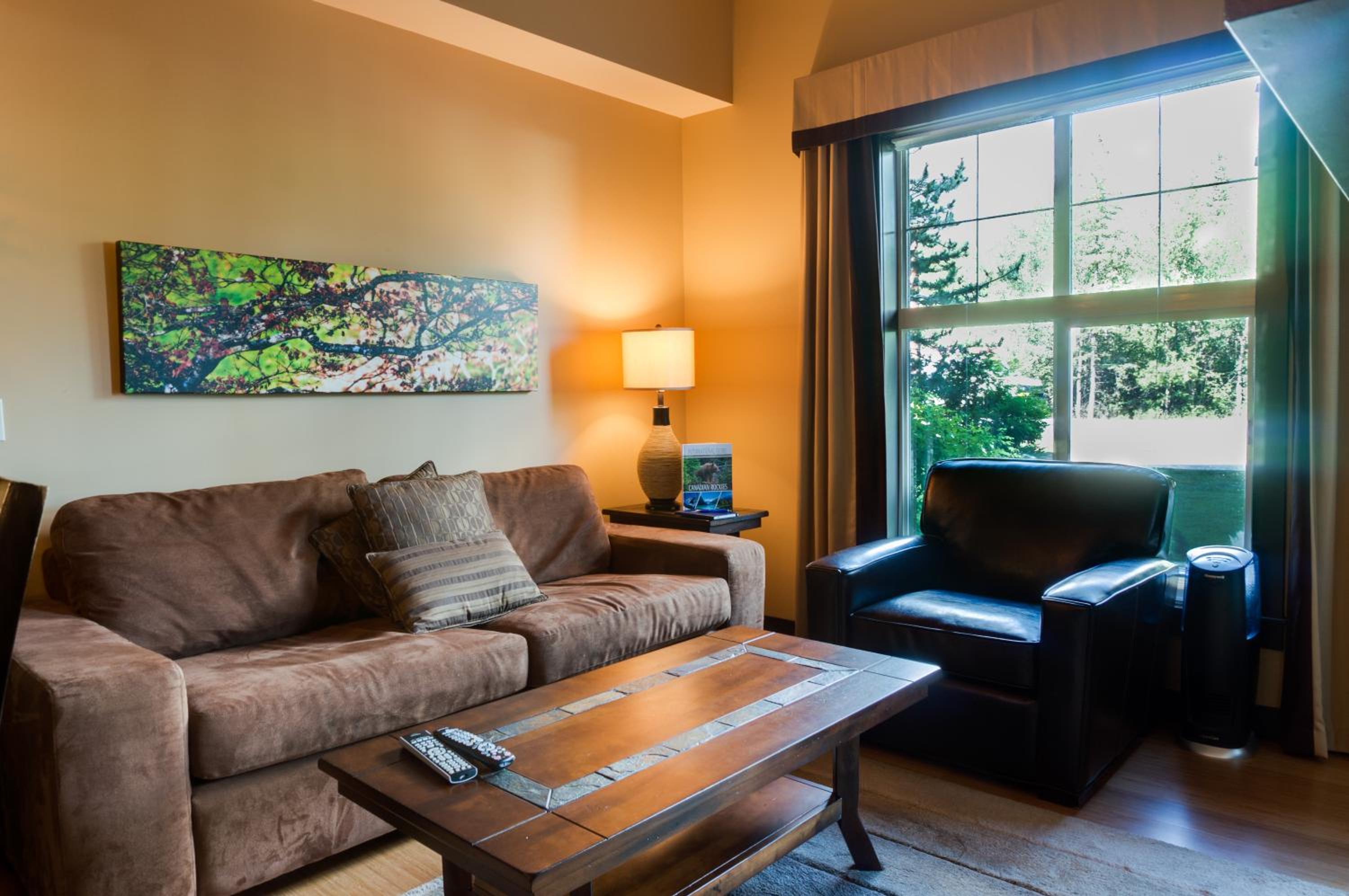One-Bedroom Suite photo 2