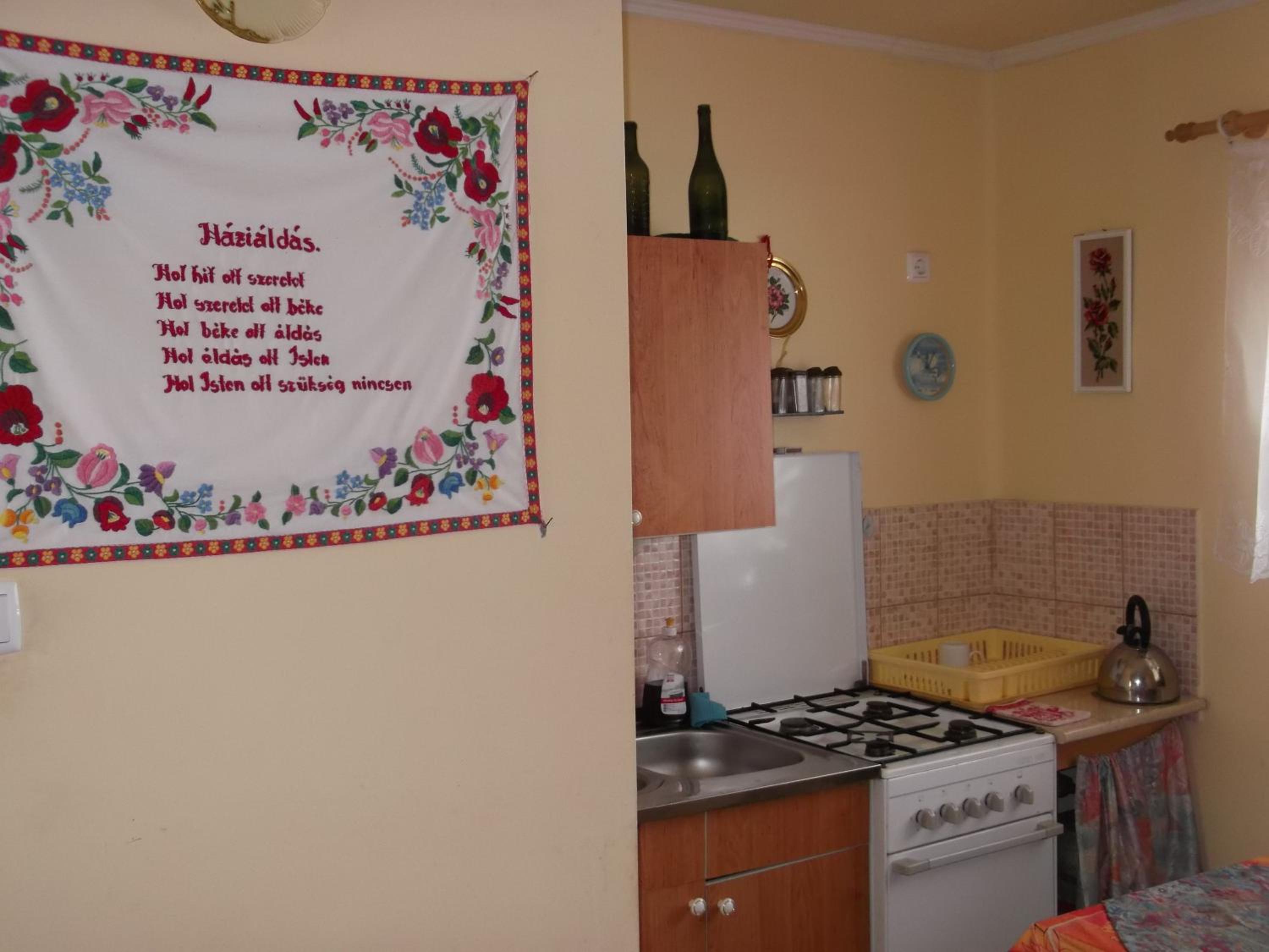 Studio Apartment photo 2