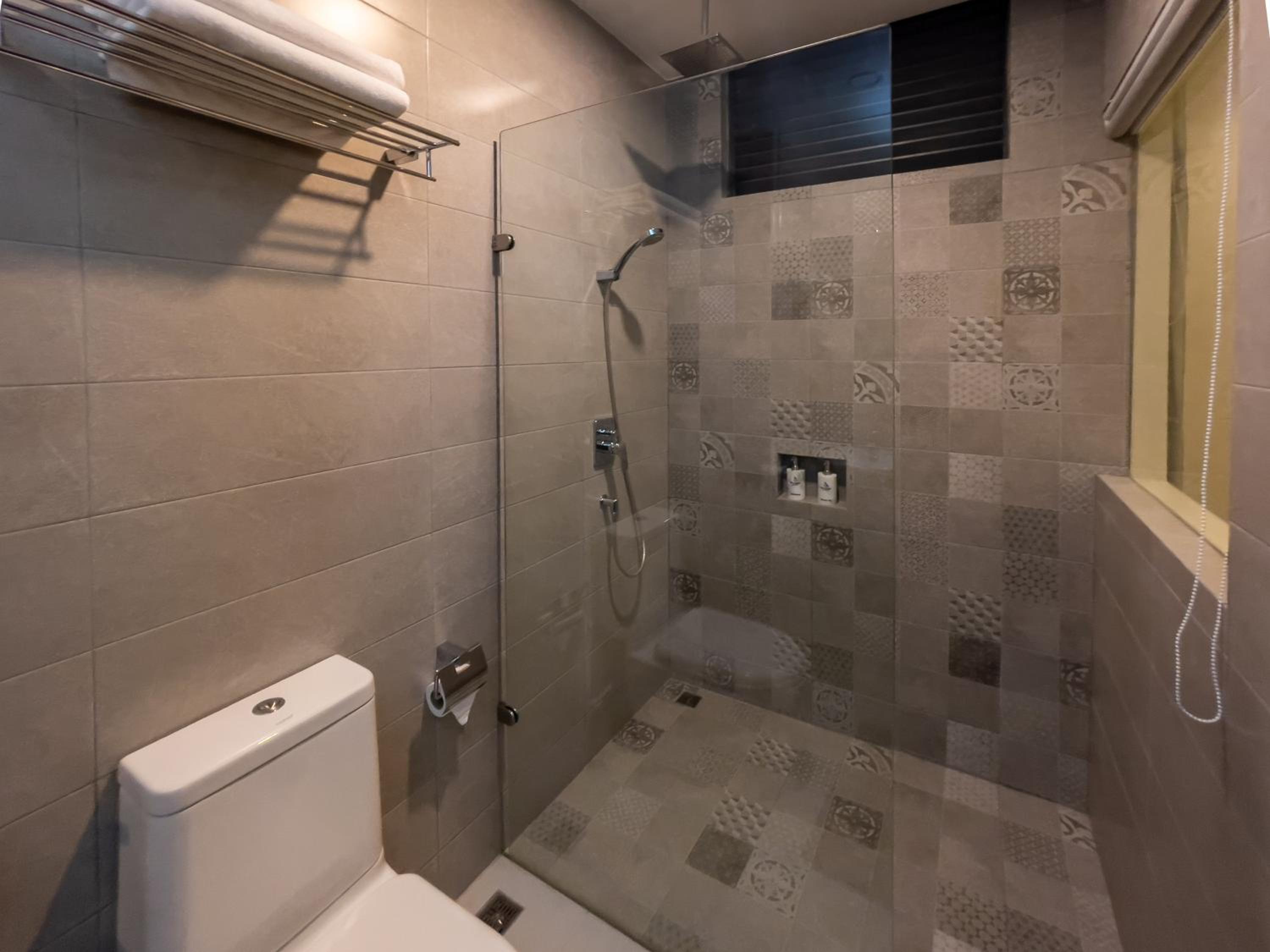 Standard Double Room - Photo 4