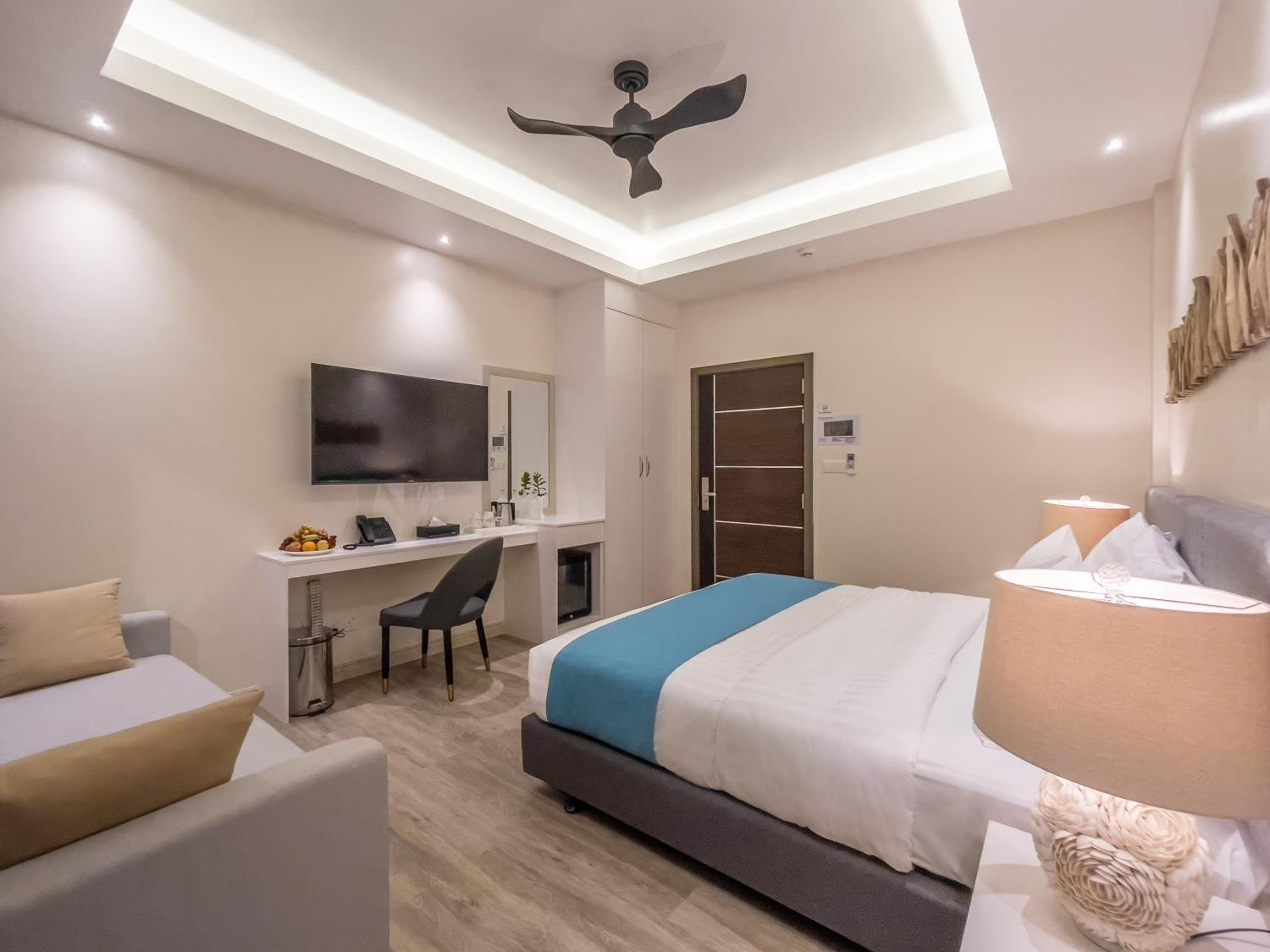 Standard Double Room - Photo 3