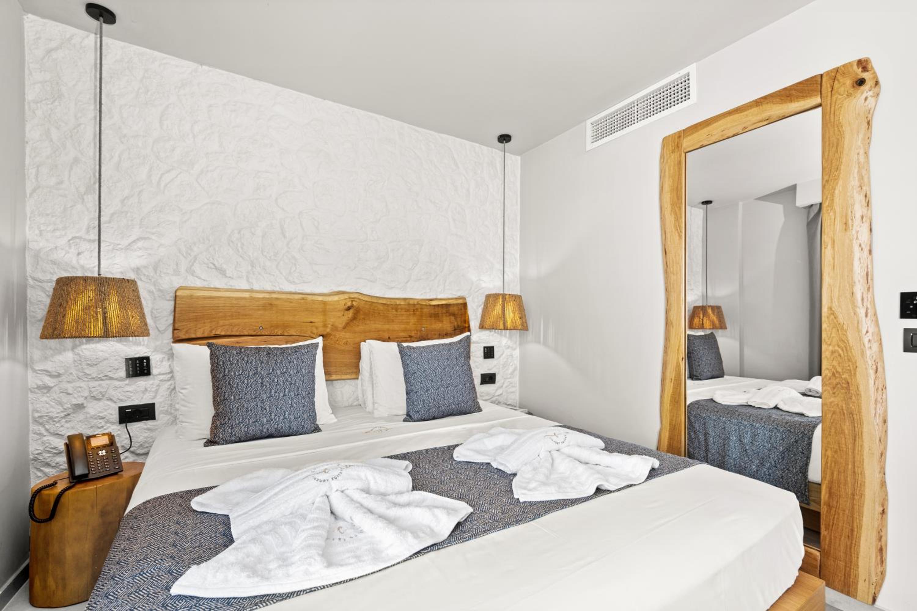 Sea View Junior Suite with Hot tub photo 2