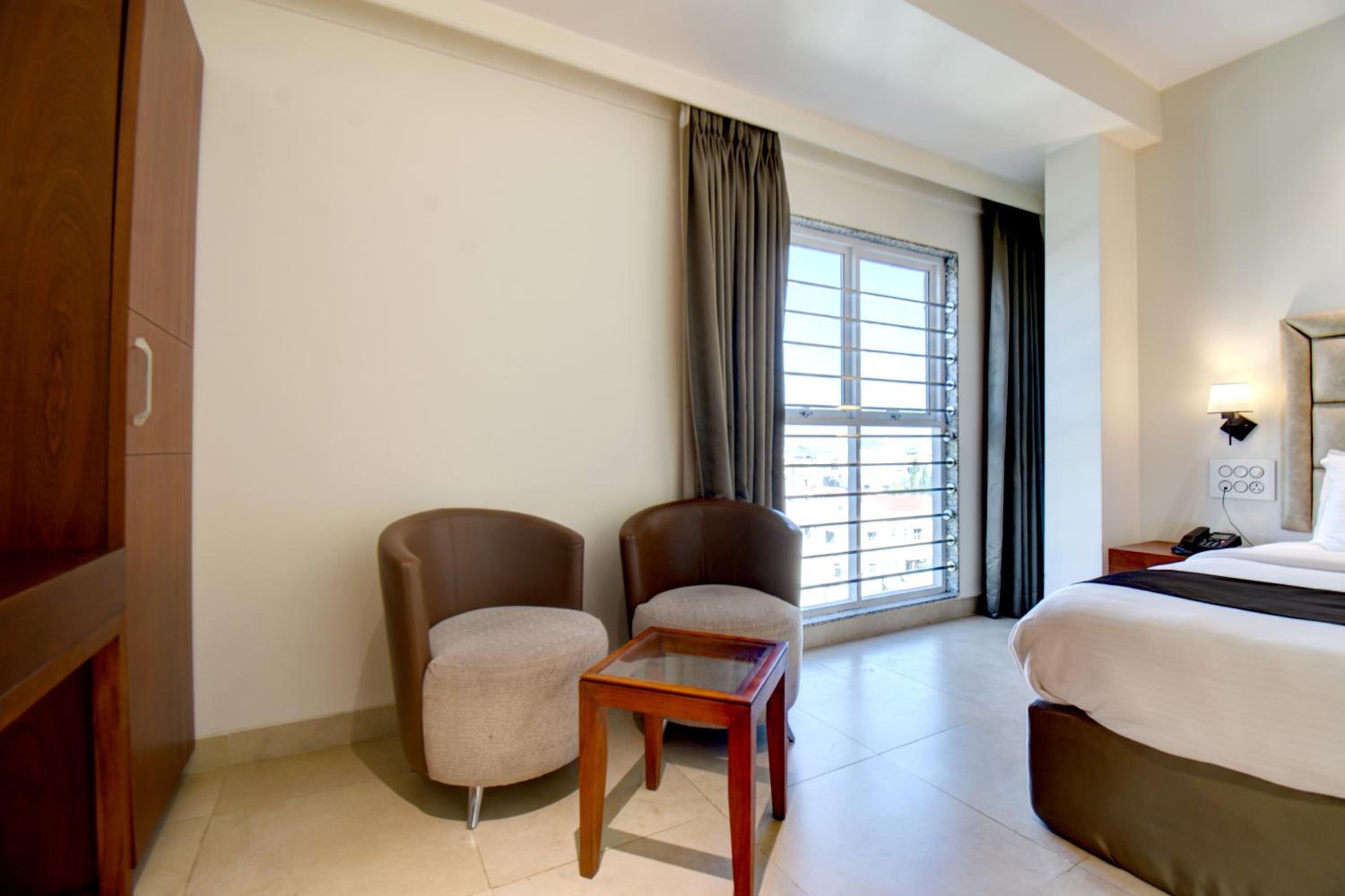 Deluxe Twin Room - Photo 2