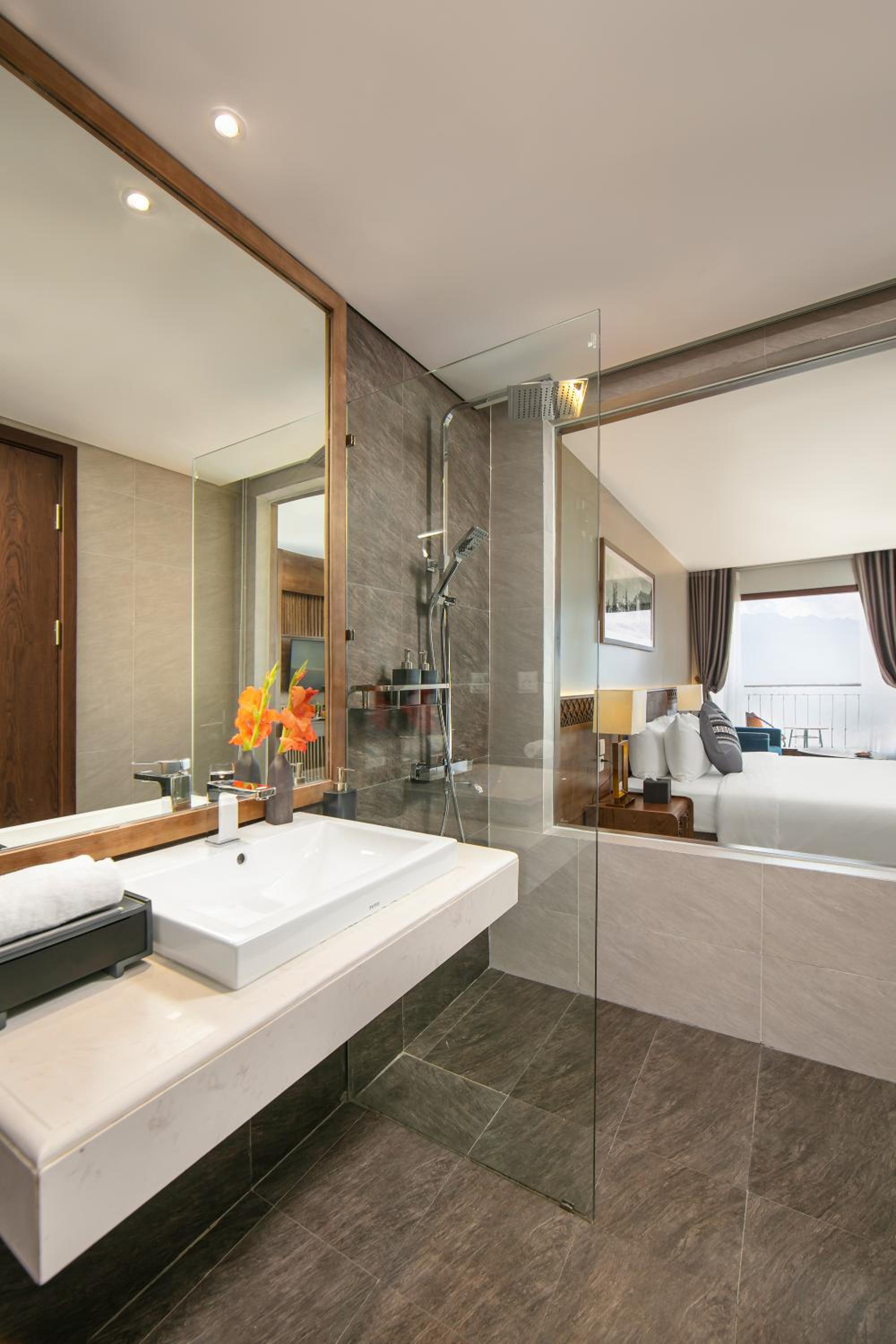 Special Offer - Grand Deluxe Double Balcony With Mountain View - Photo 9