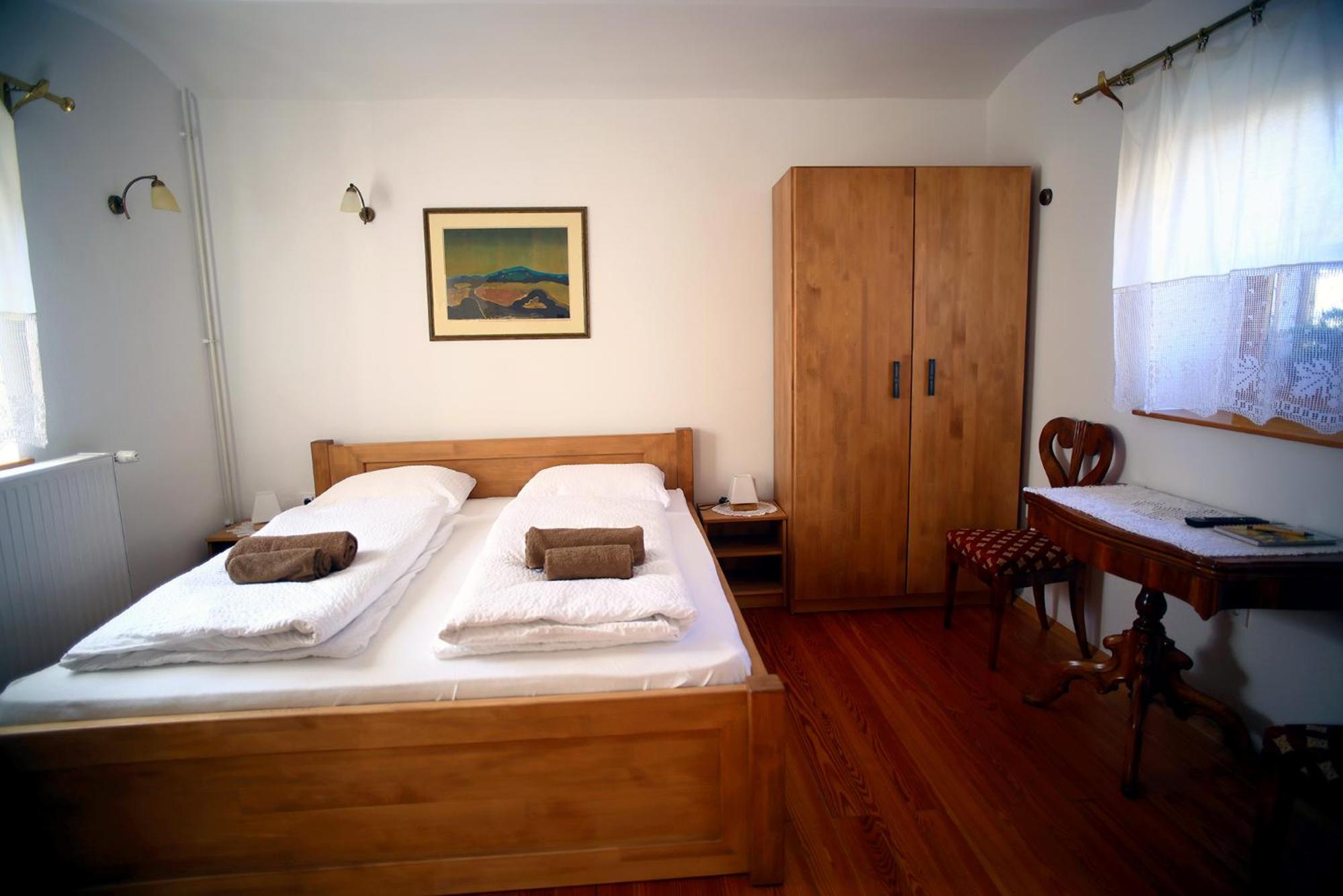 Standard Double Room - Photo 2