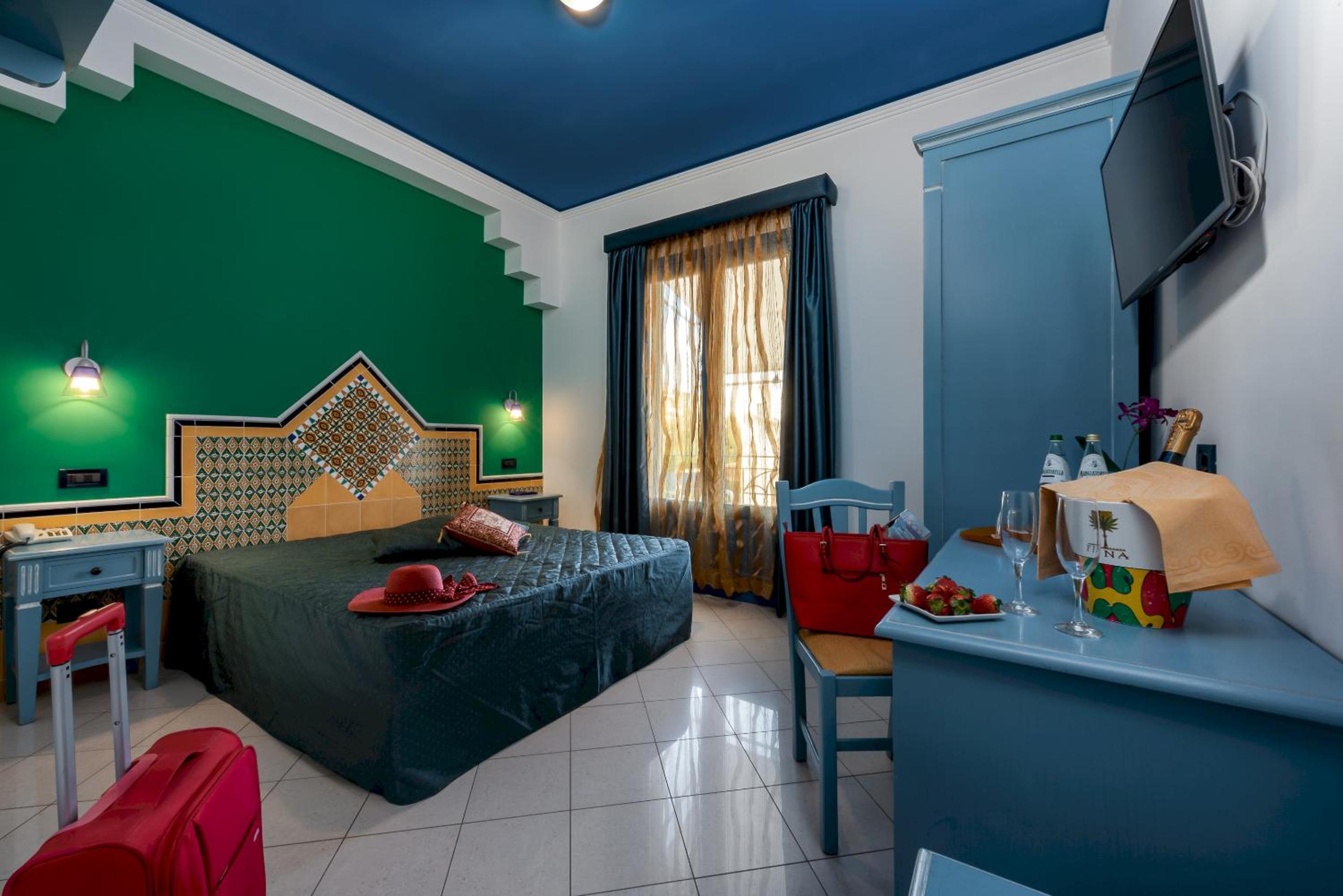 Double or Twin Room photo 2