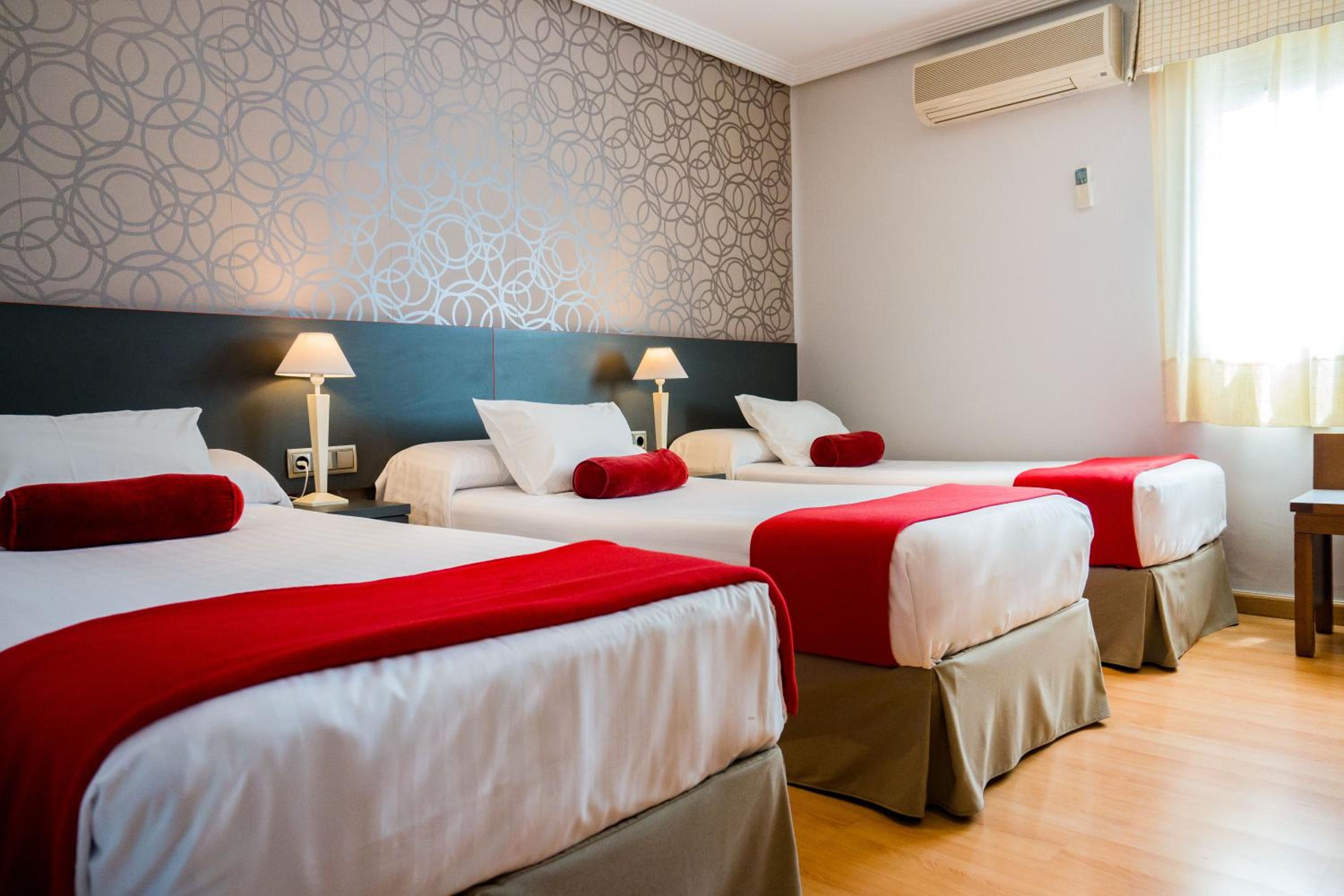 Triple Room - Photo 1