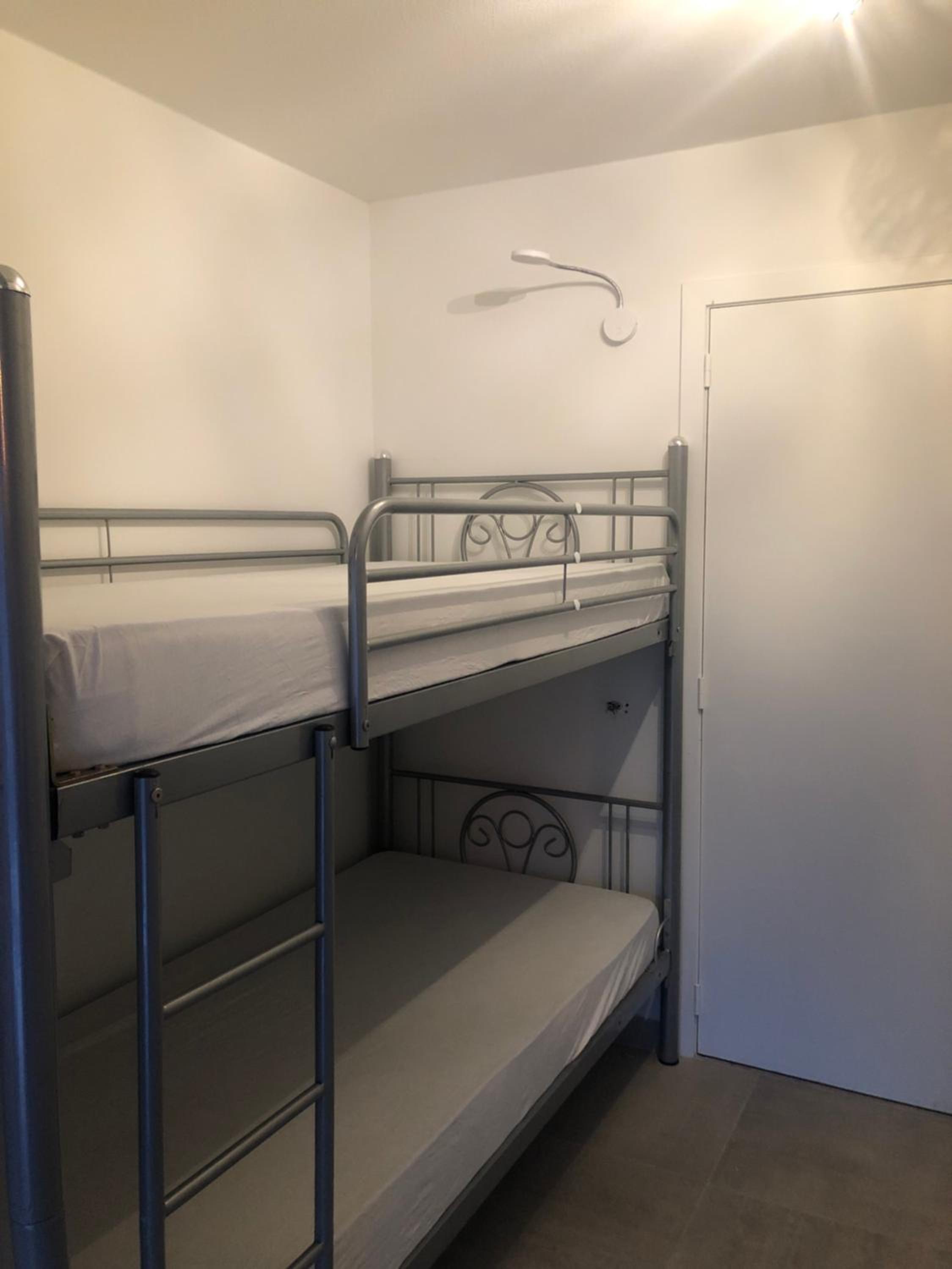 One-Bedroom Apartment - Photo 1