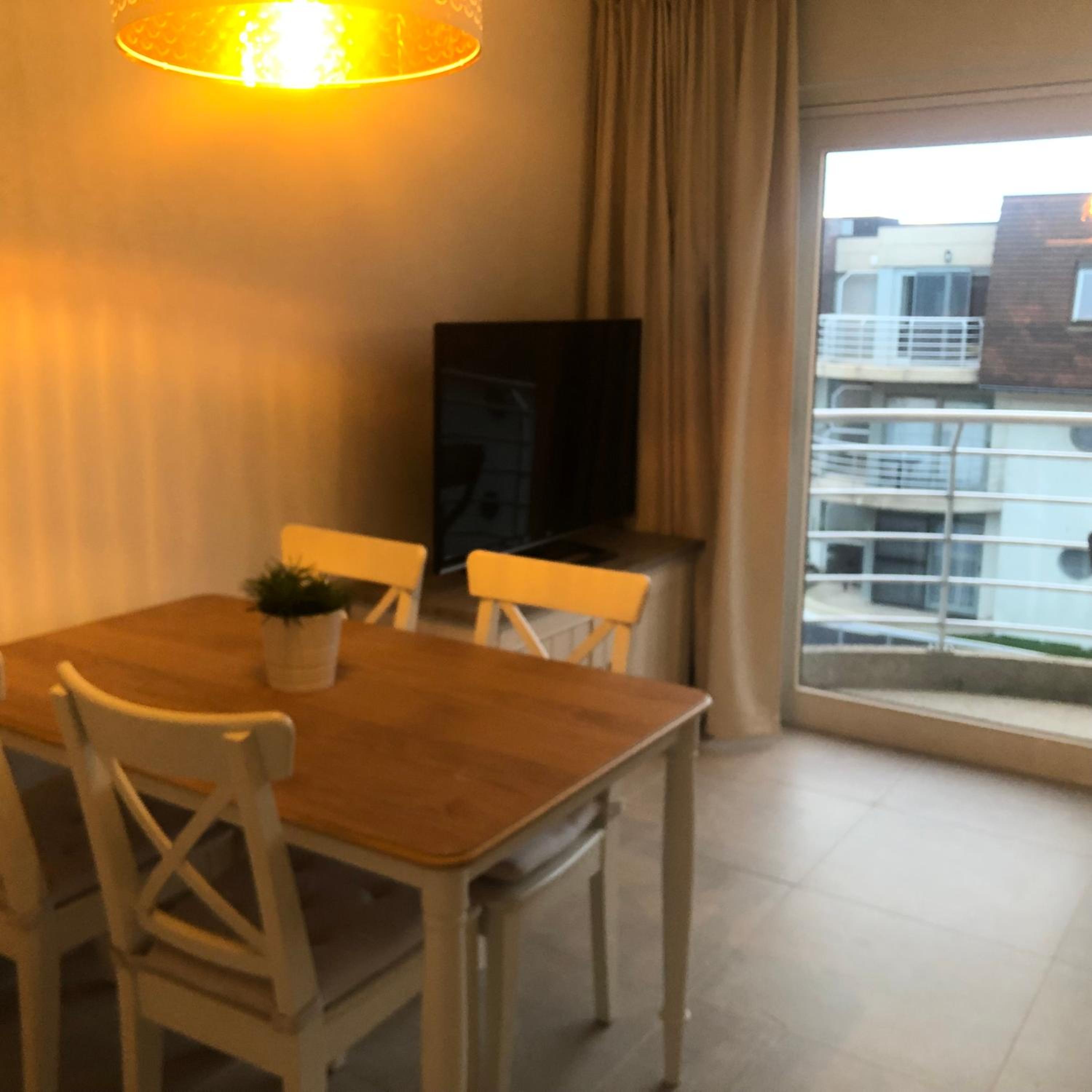 One-Bedroom Apartment - Photo 4