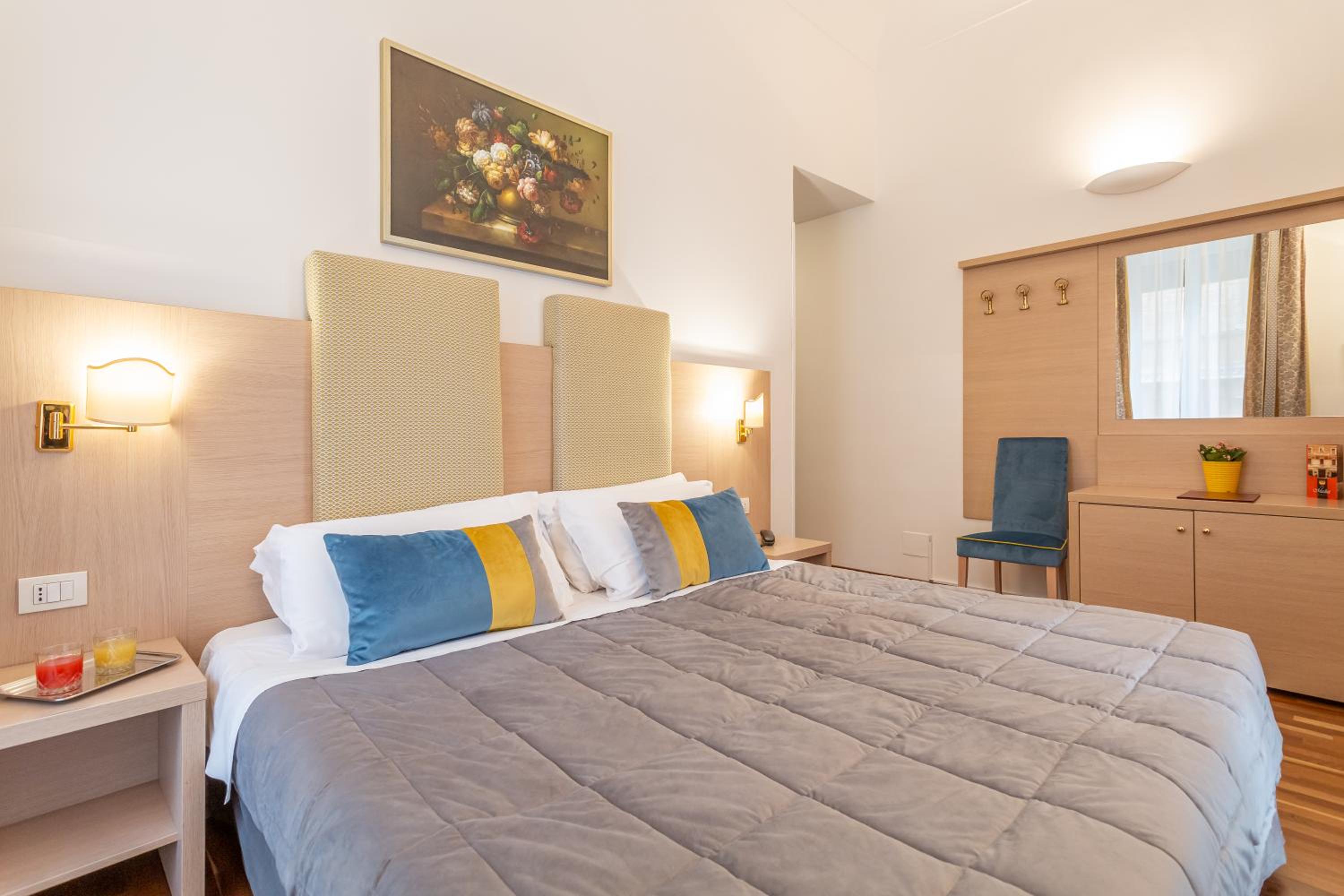 Classic Double or Twin Room photo 3