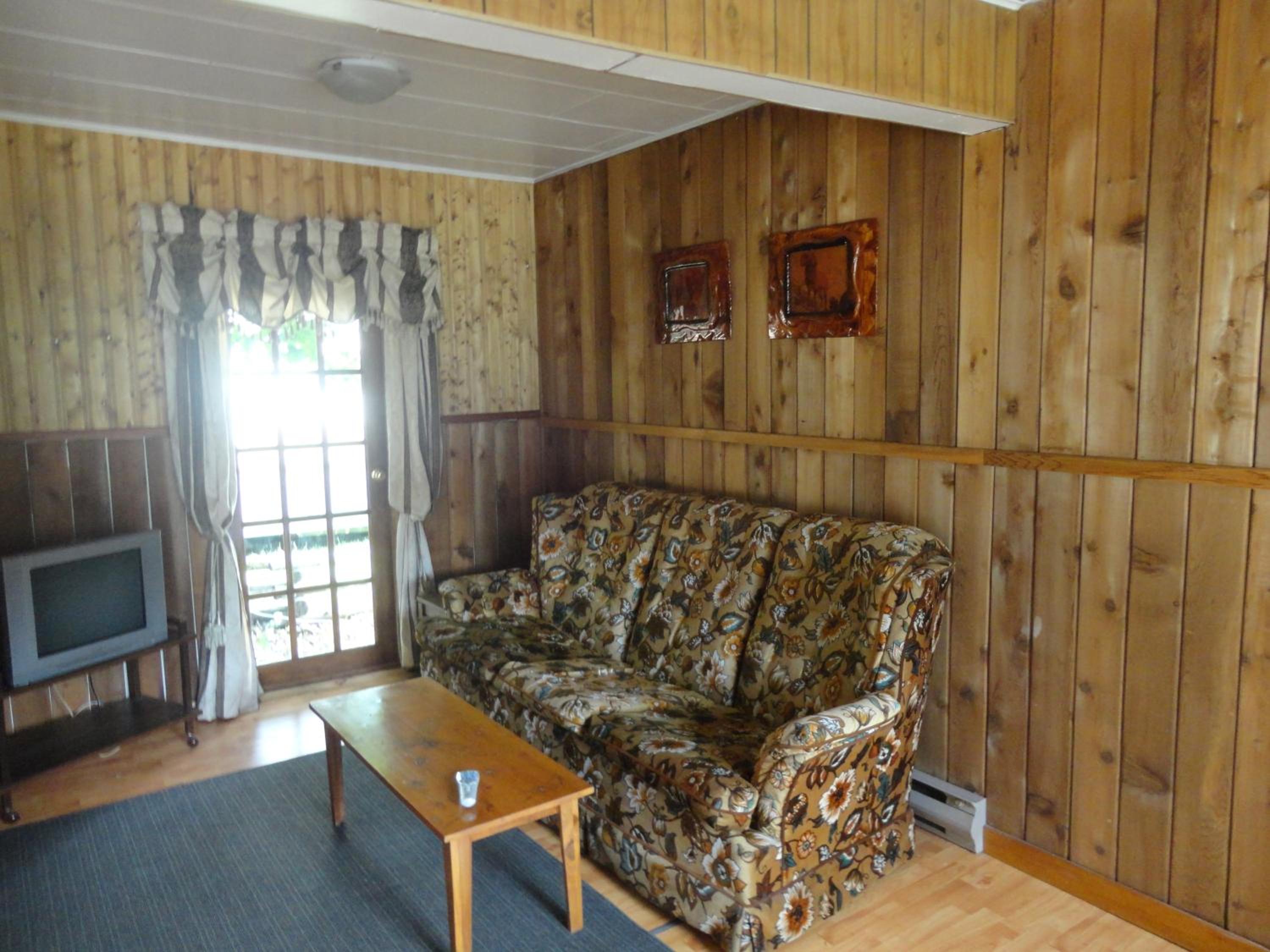 One-Bedroom Double Cottage photo 3