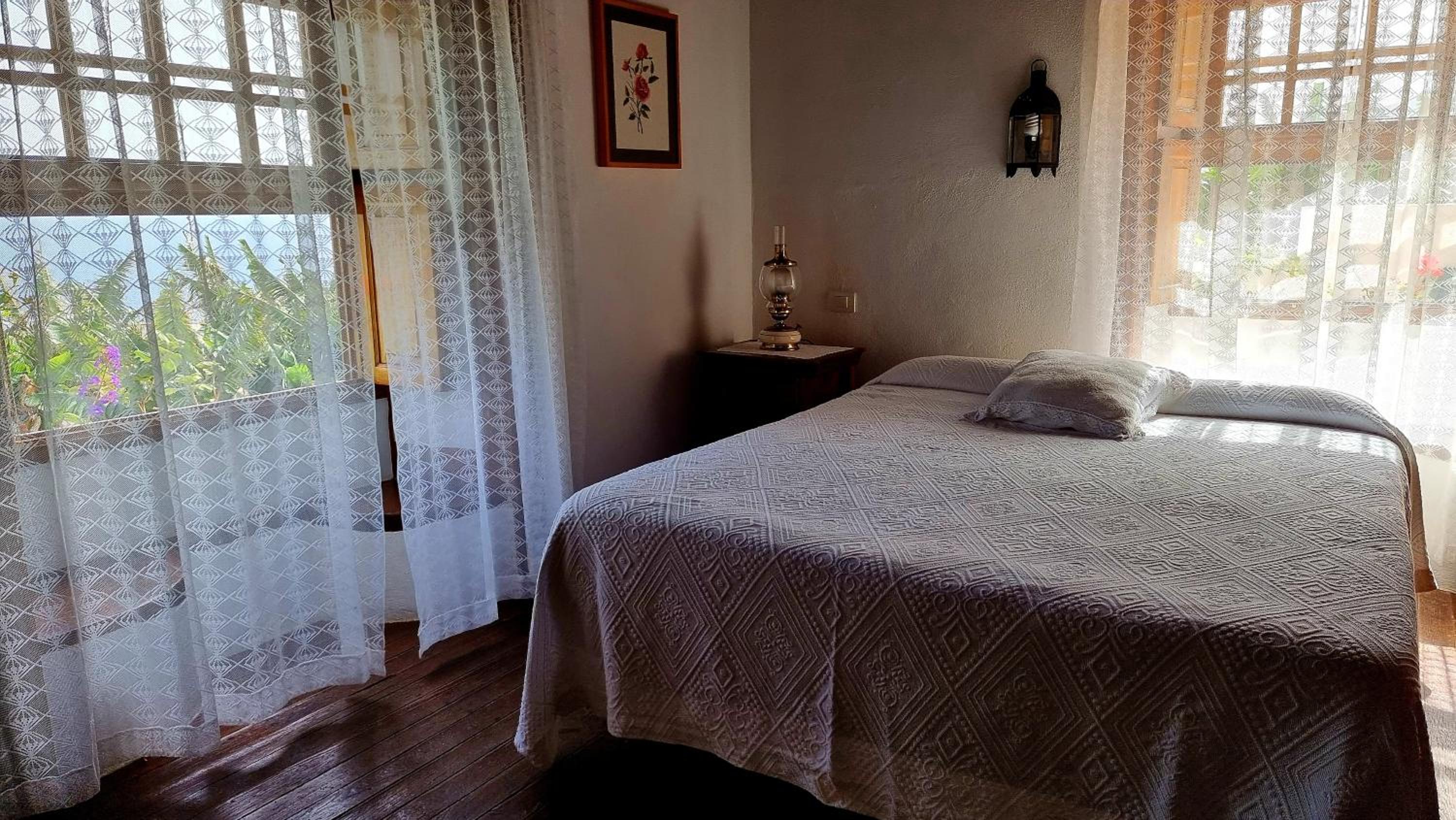 One-Bedroom House photo 2