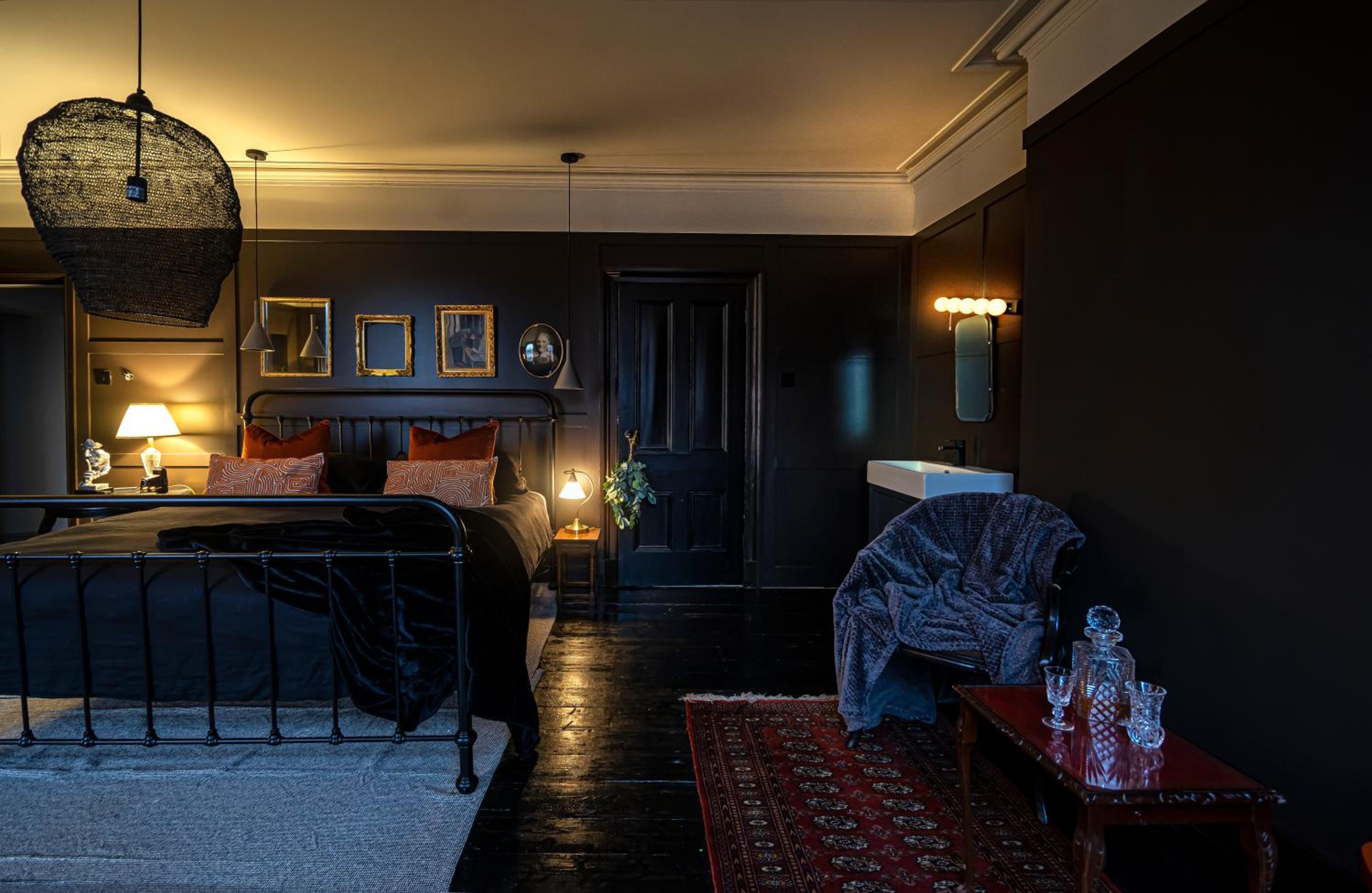 Superior King Room - Photo 2
