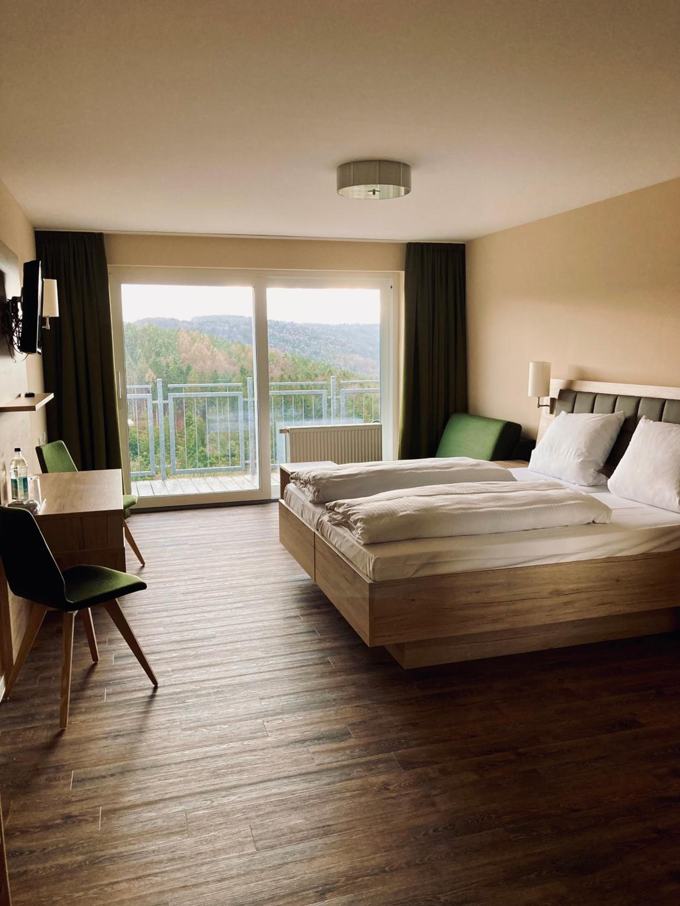 Doppelzimmer mit Panoramablick - Photo 3
