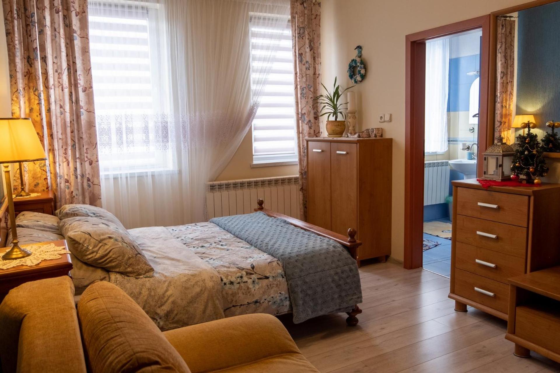 Standard Family Room - Photo 1