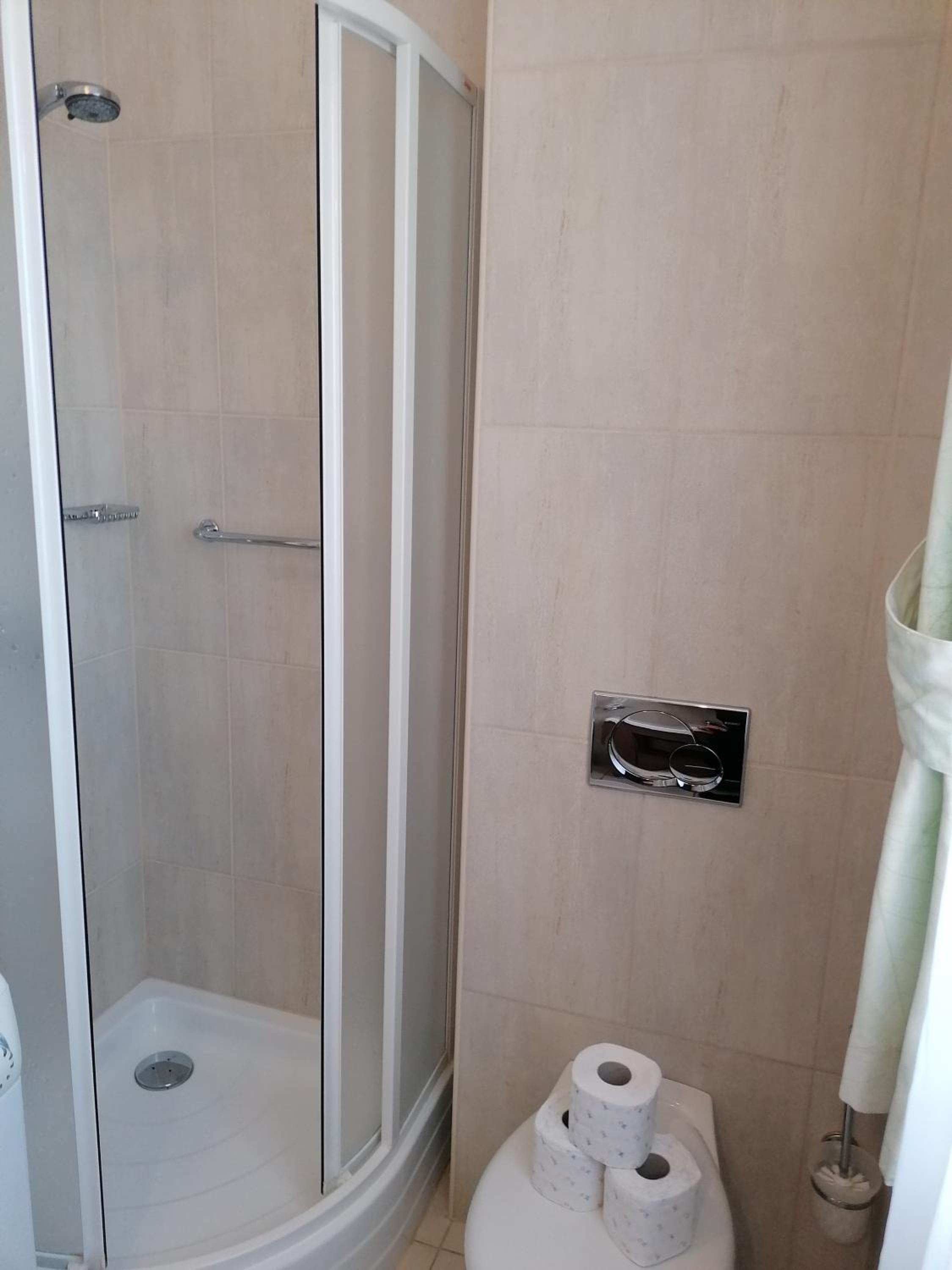 Deluxe Double or Twin Room - Photo 3