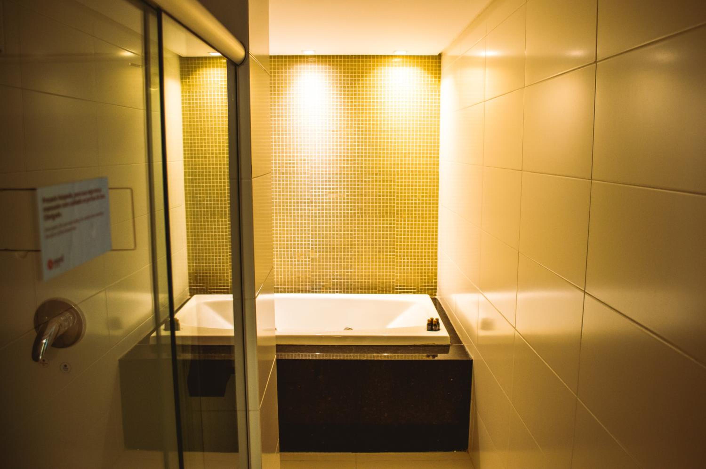 Deluxe Suite photo 3