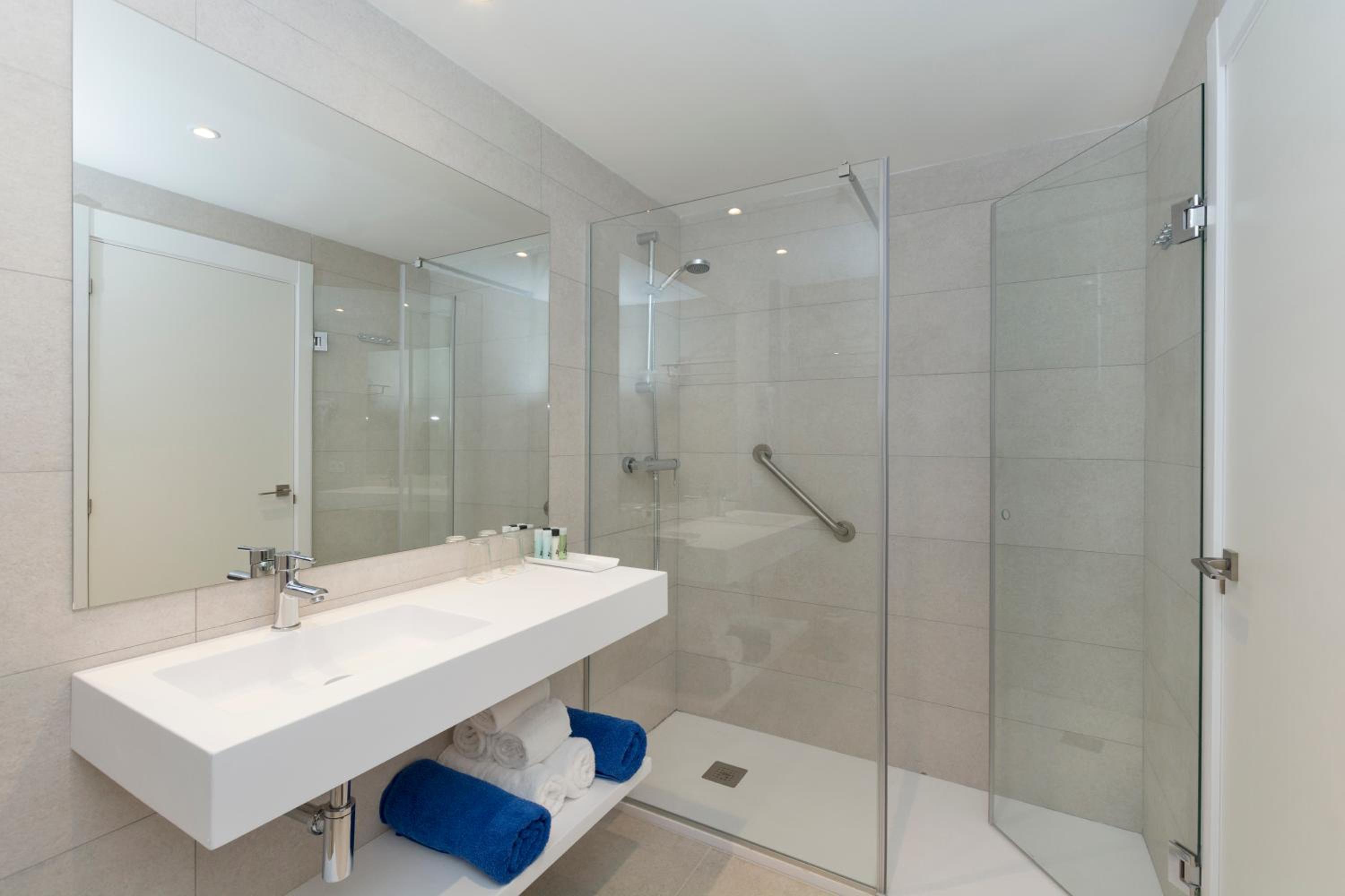 Deluxe Double Room With 1 Or 2 Beds photo 2