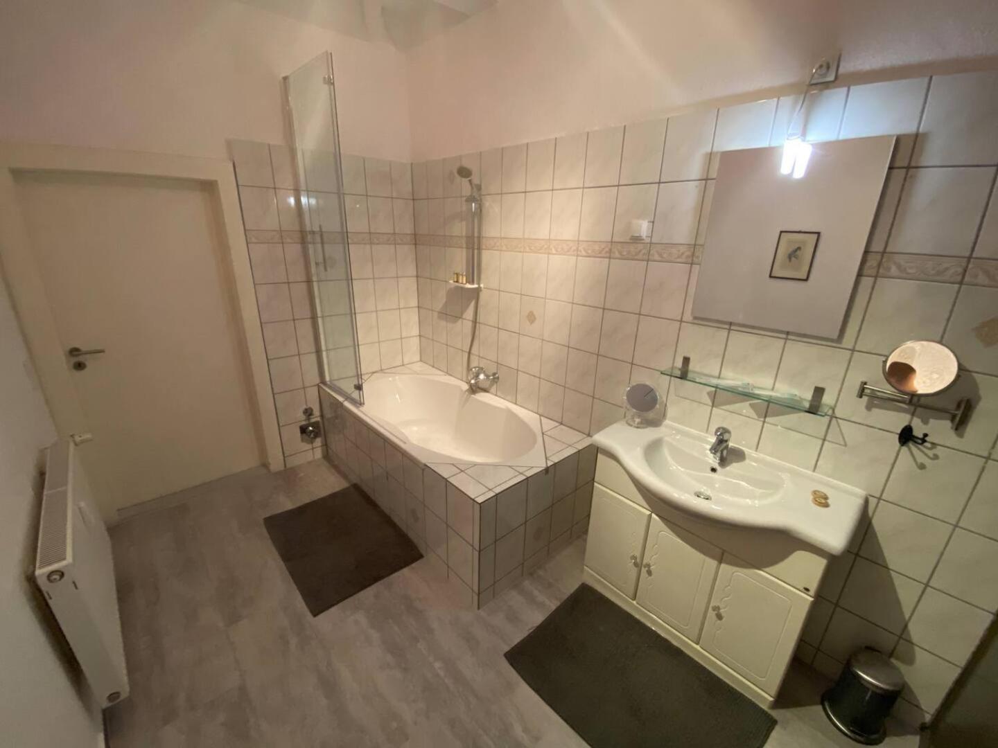 Two-Bedroom Apartment - Photo 3