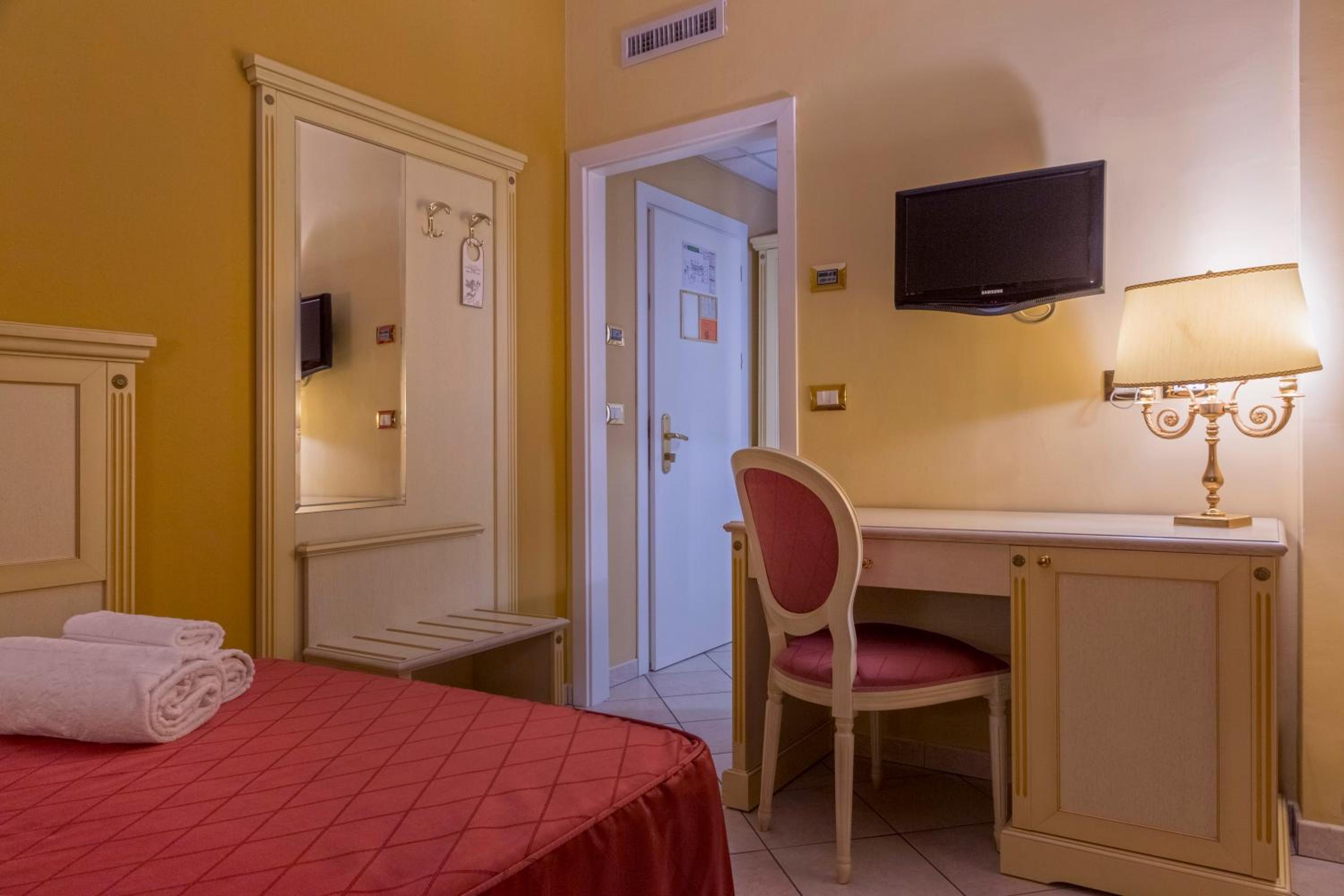 Deluxe Single Room photo 1