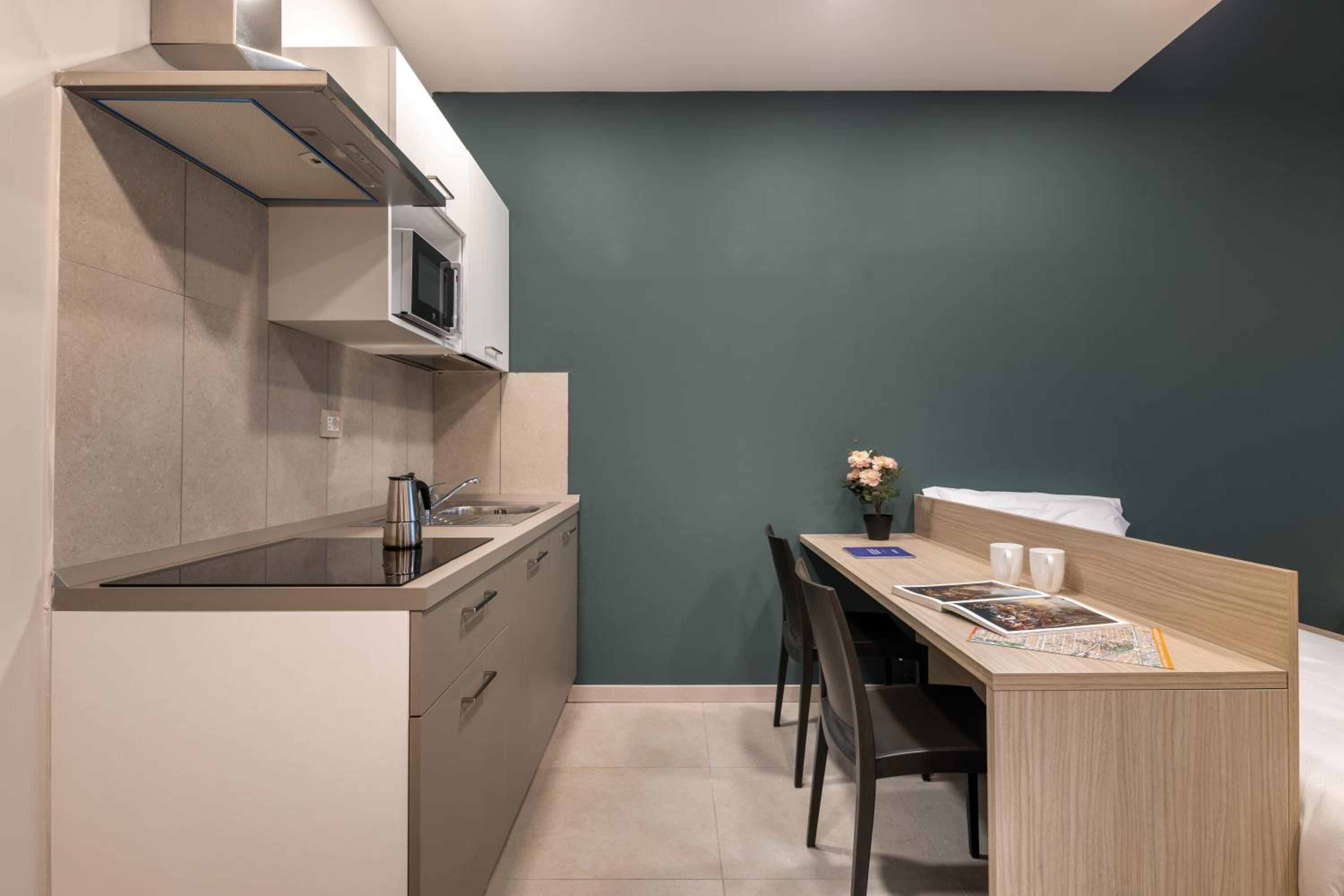 Family Studio - Photo 4
