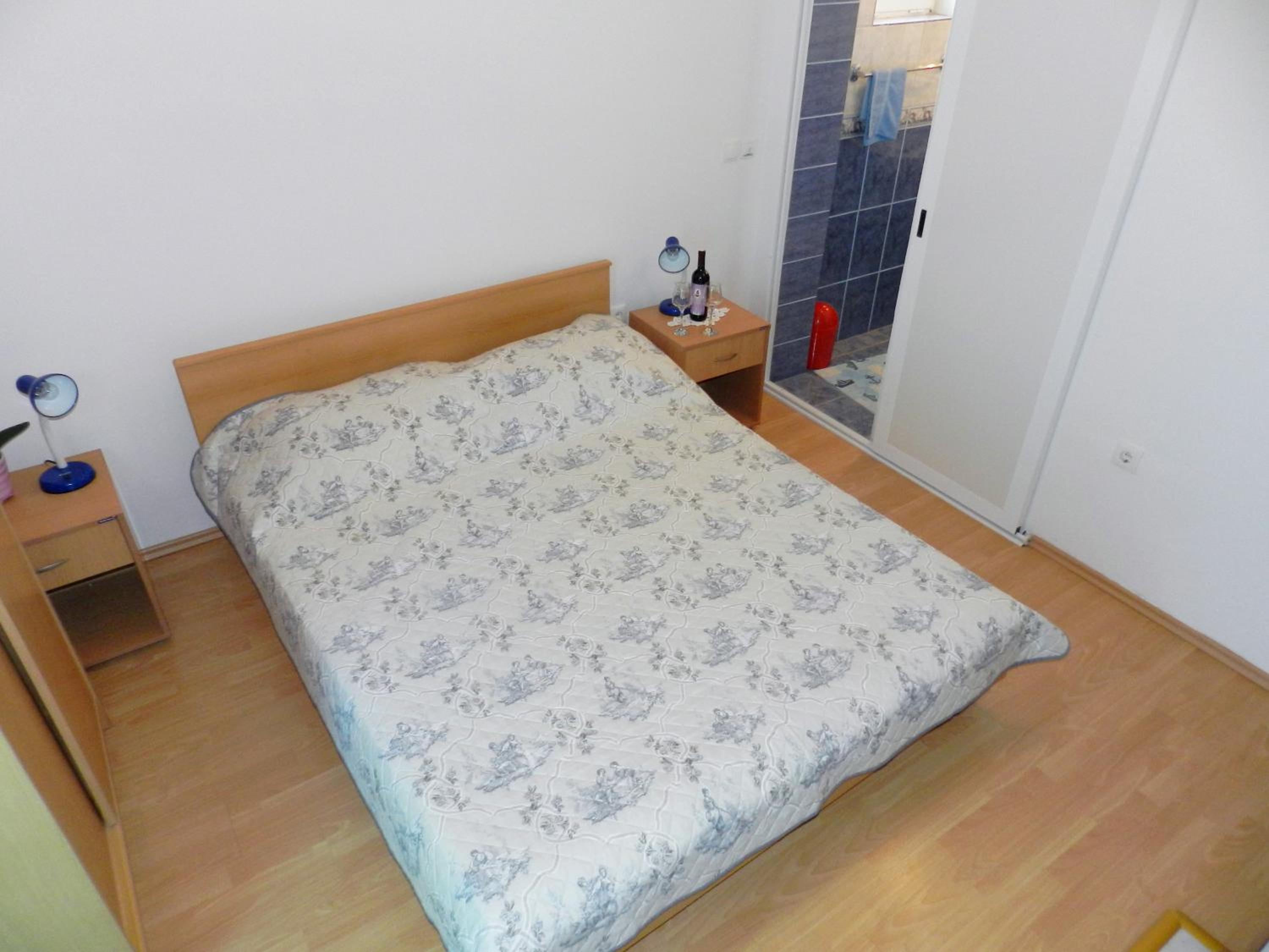 Studio Apartment photo 3