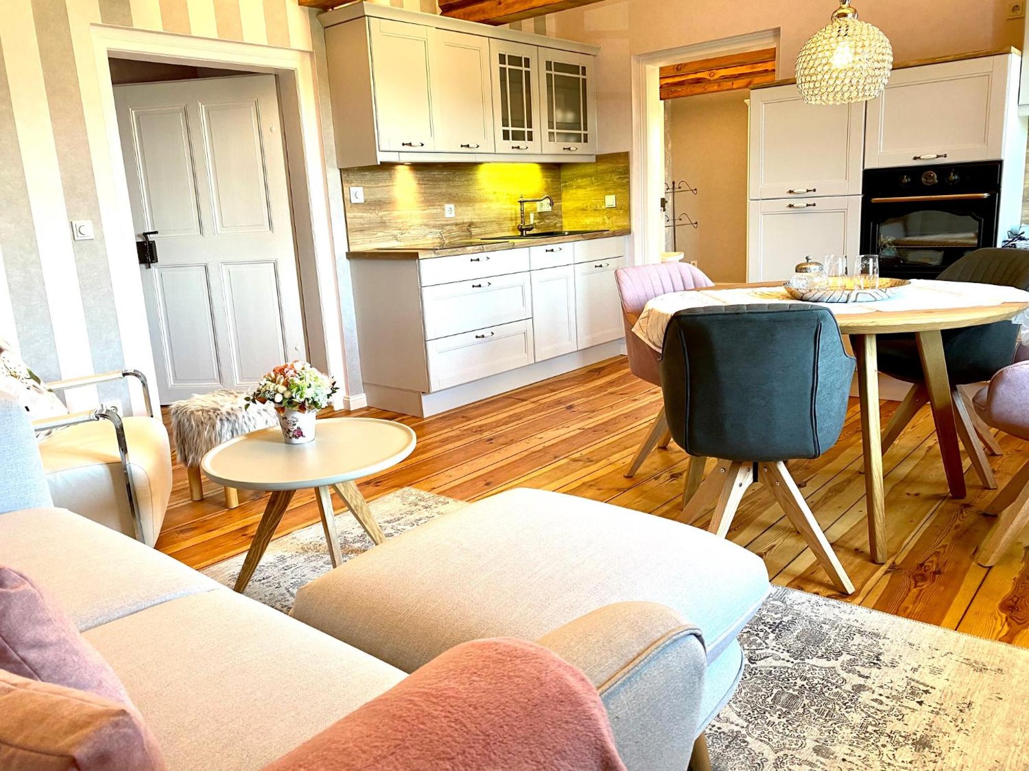 Three-Bedroom Villa photo 2