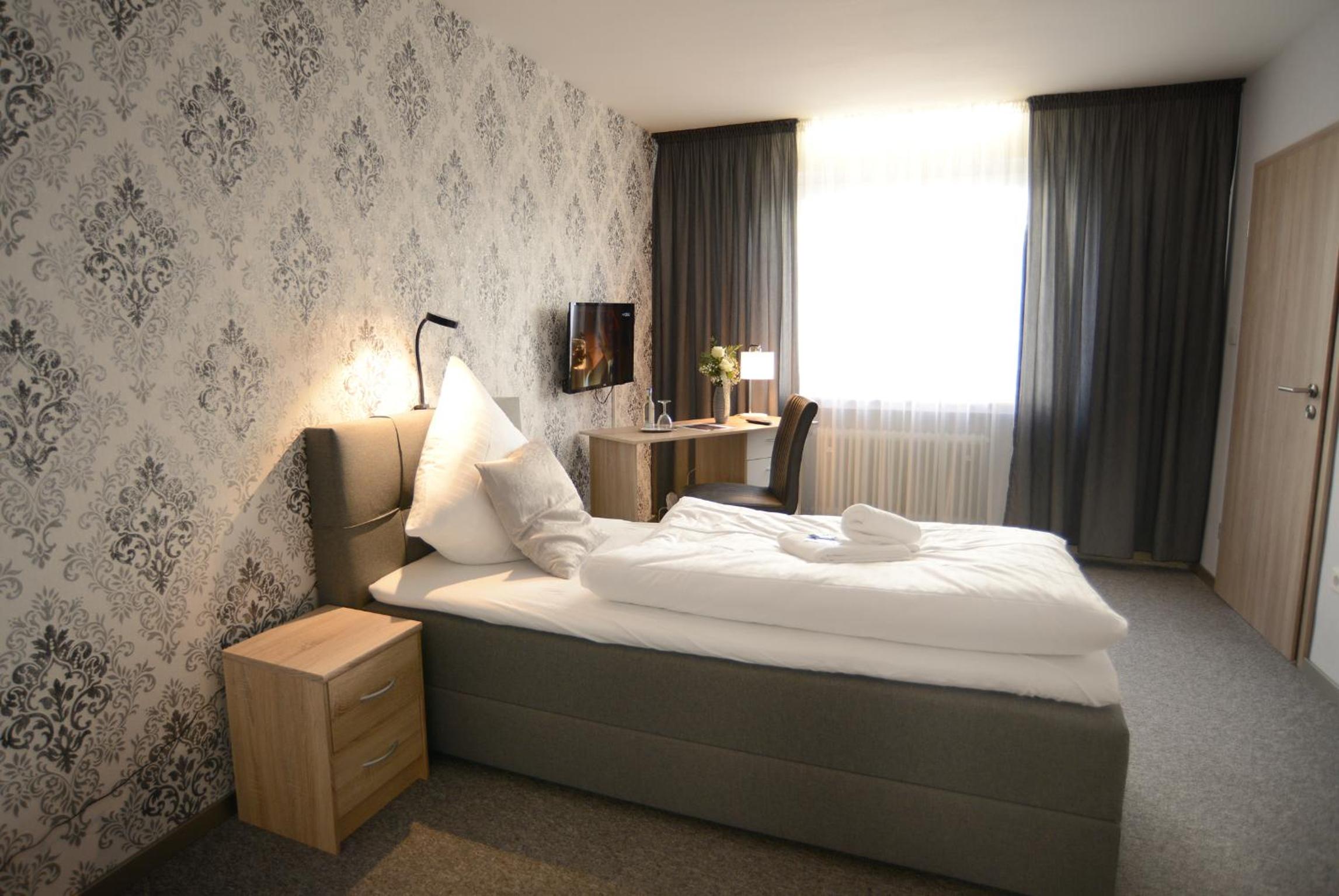 Double Room - Photo 7