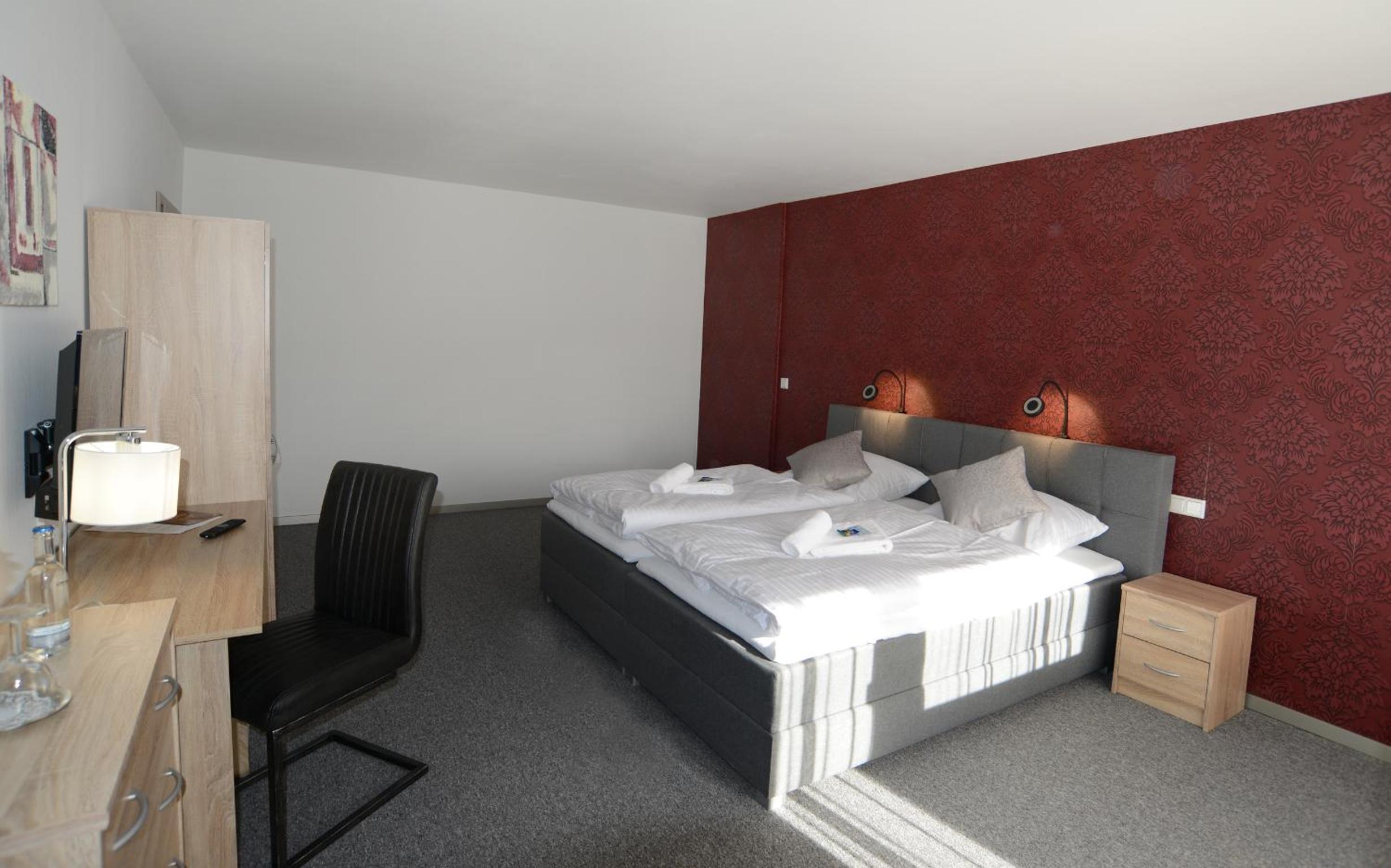Double Room - Photo 2