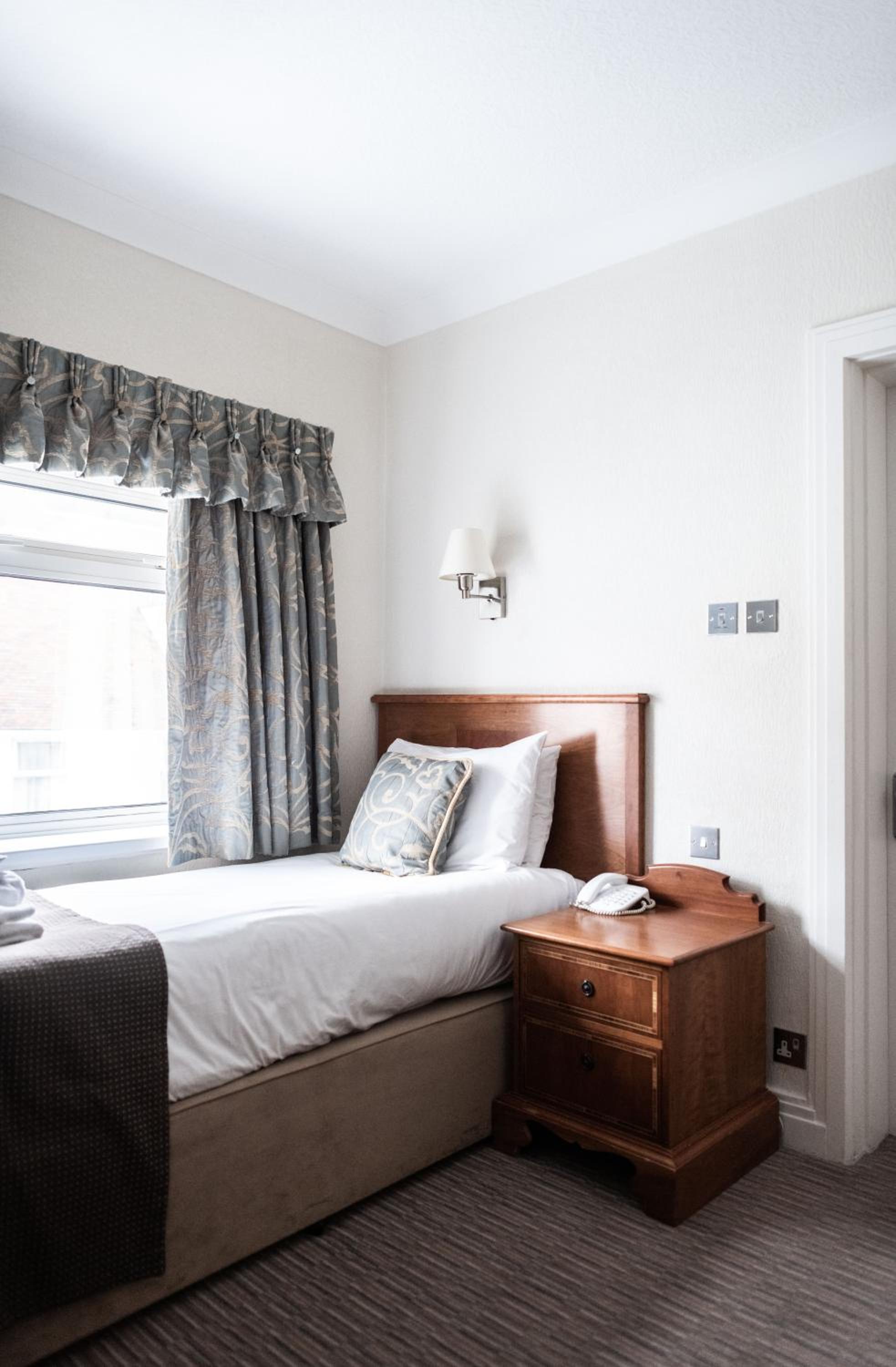 Inland Single Room