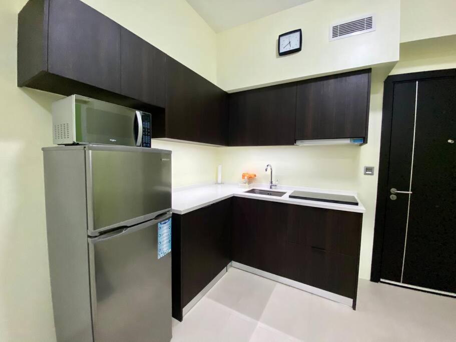 Apartment with Mountain View - Photo 2