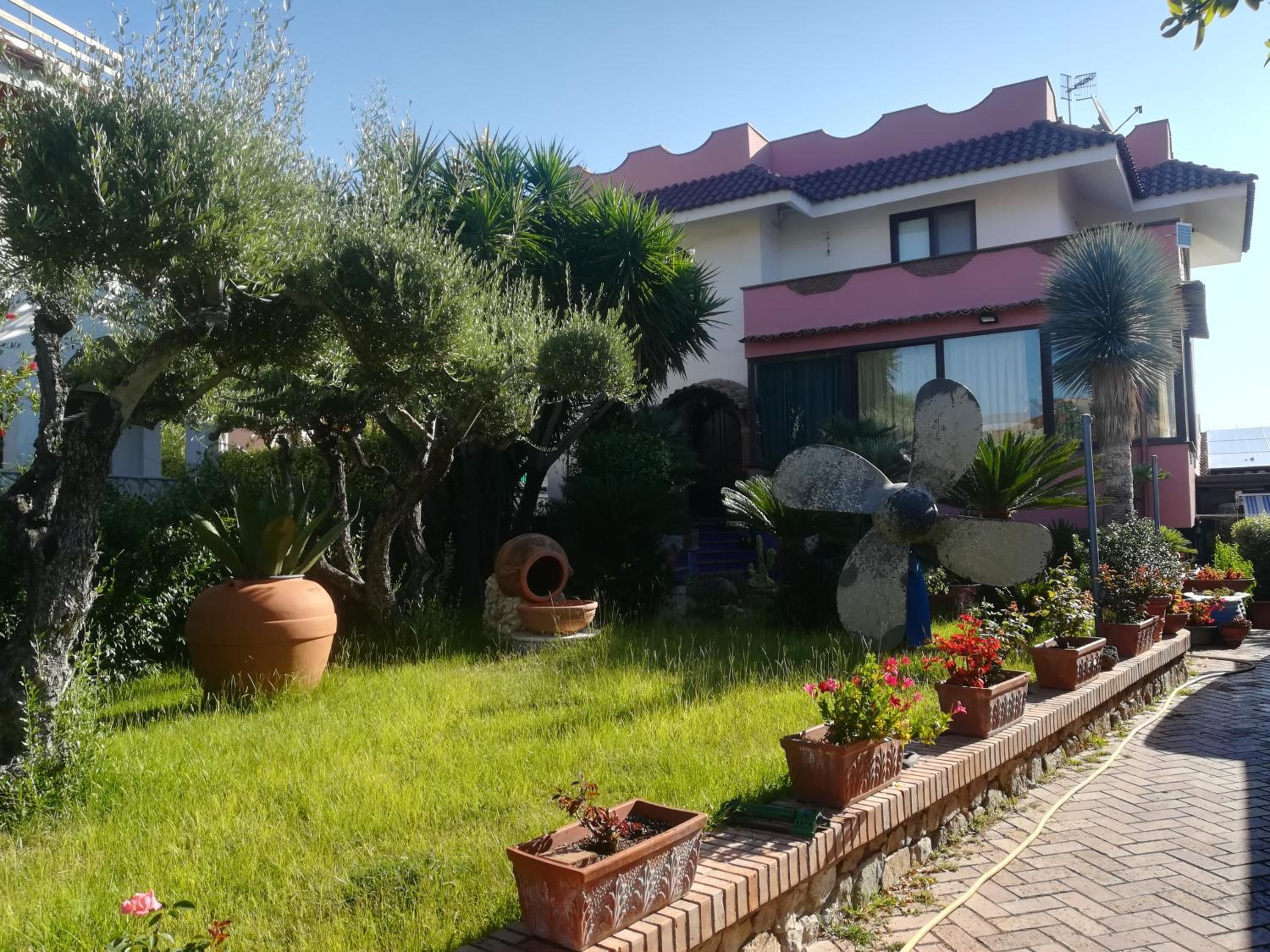 Villa With Private Pool photo 2