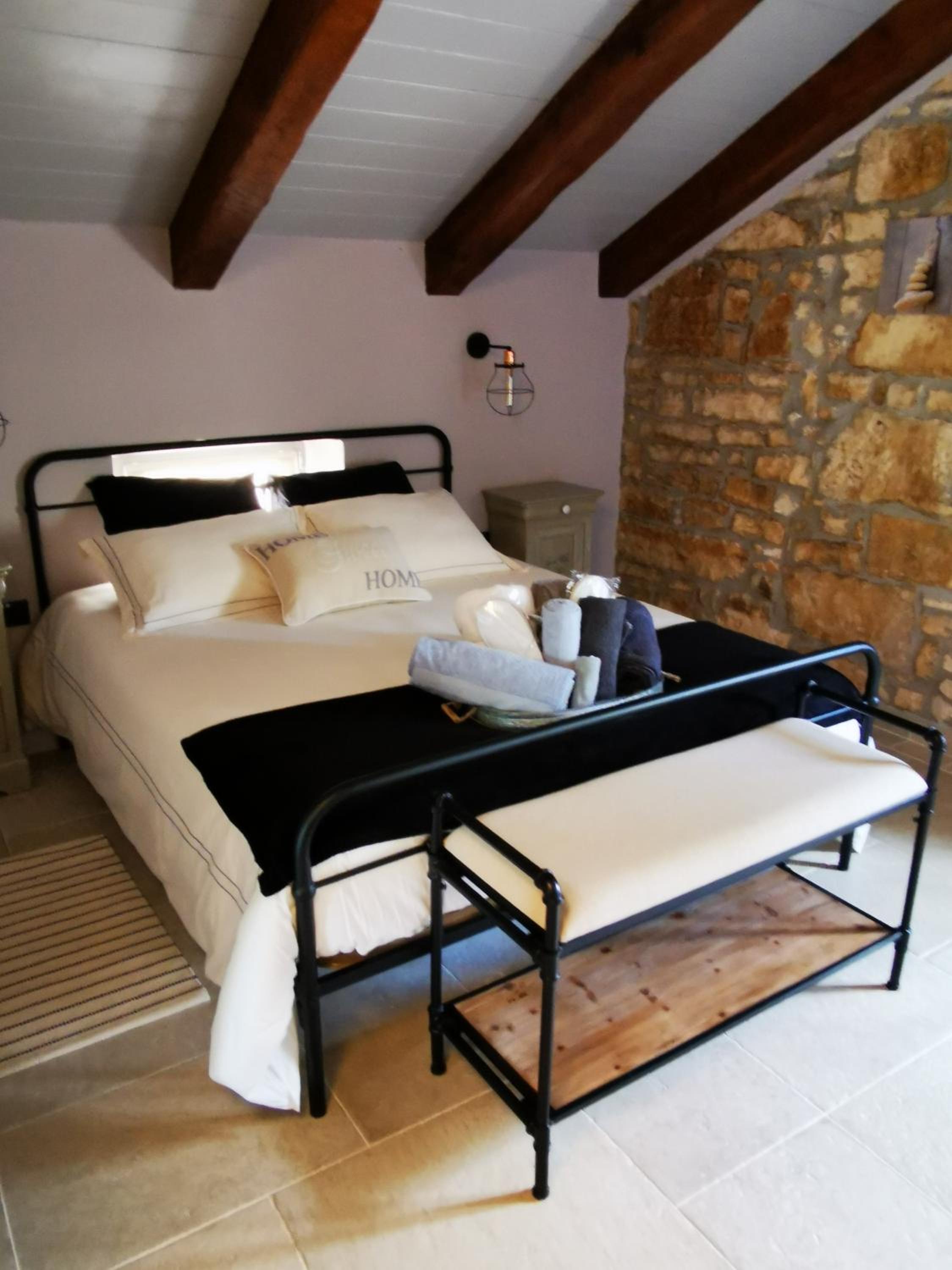 Quadruple Room - Photo 1