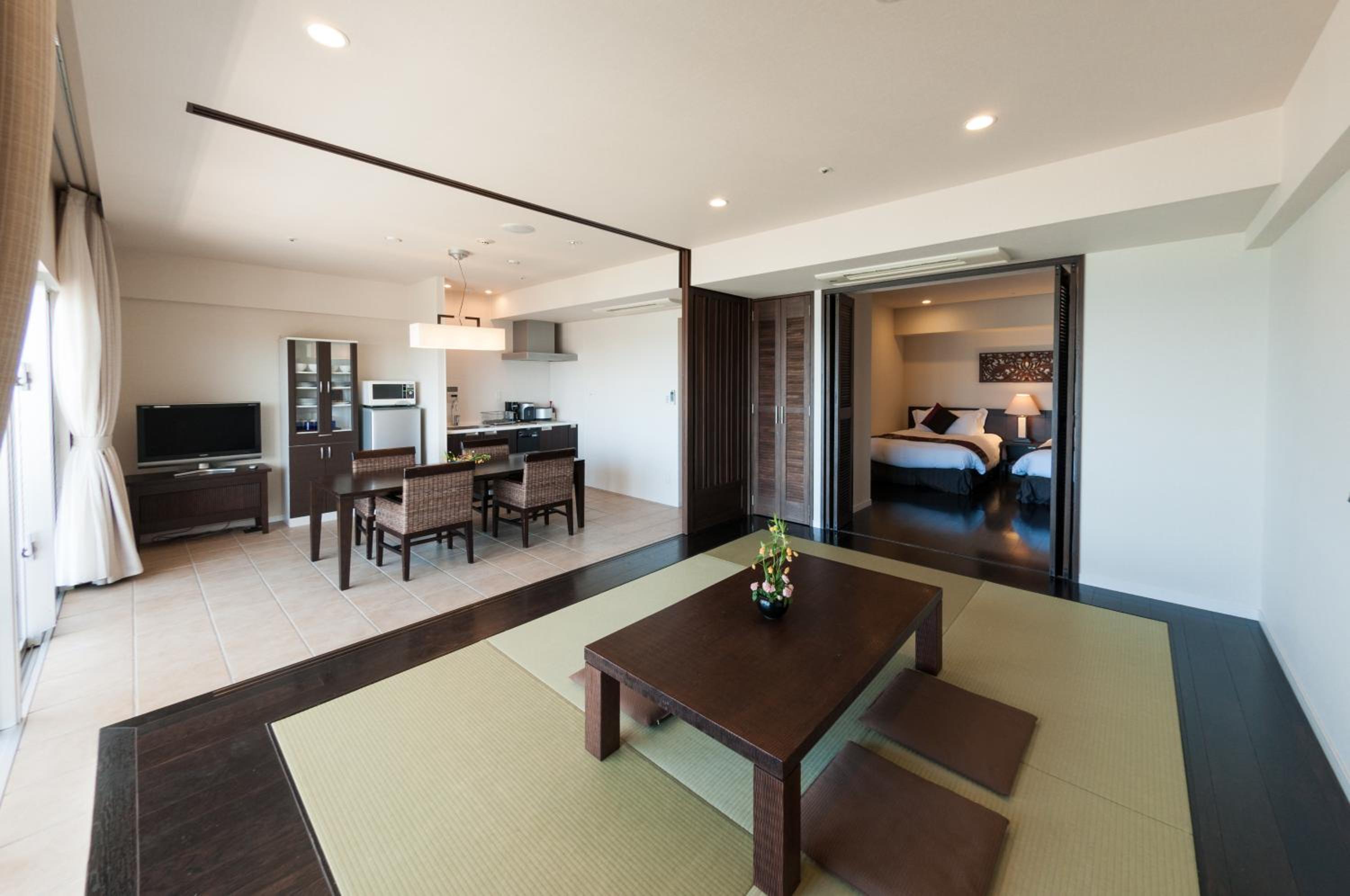 Jpn-Western Suite in Condo Bldg - Photo 3