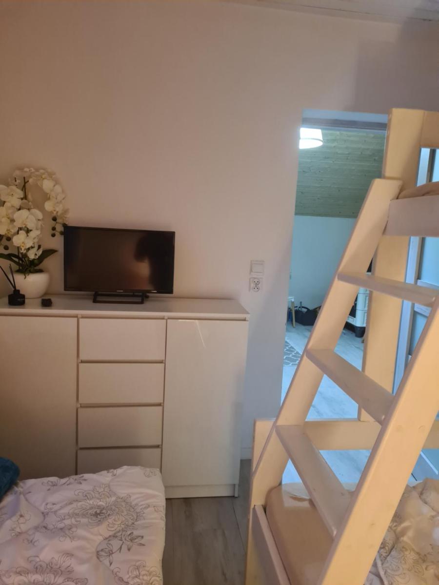 One-Bedroom Apartment - Photo 12